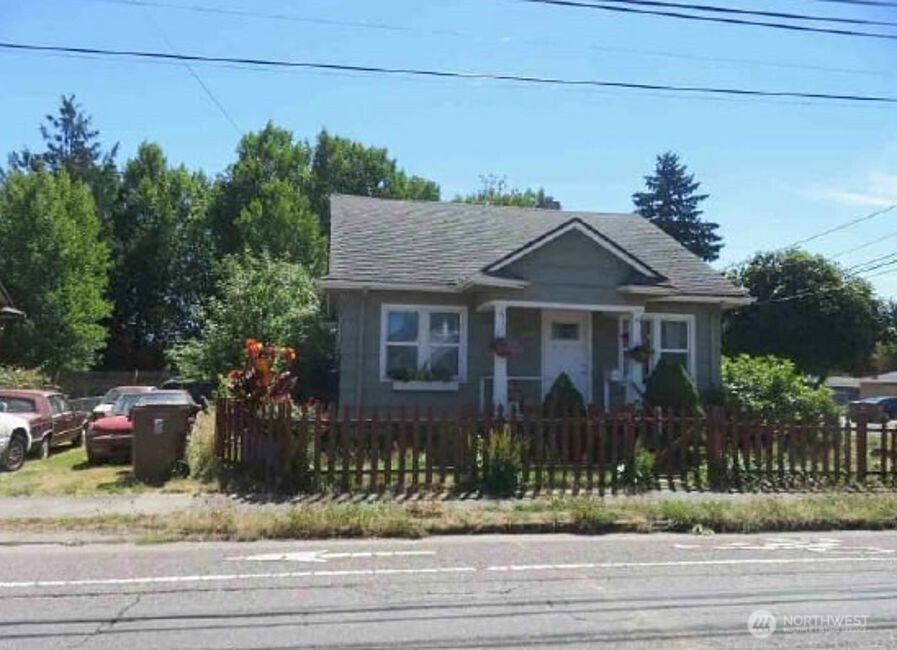 main property photo 0
