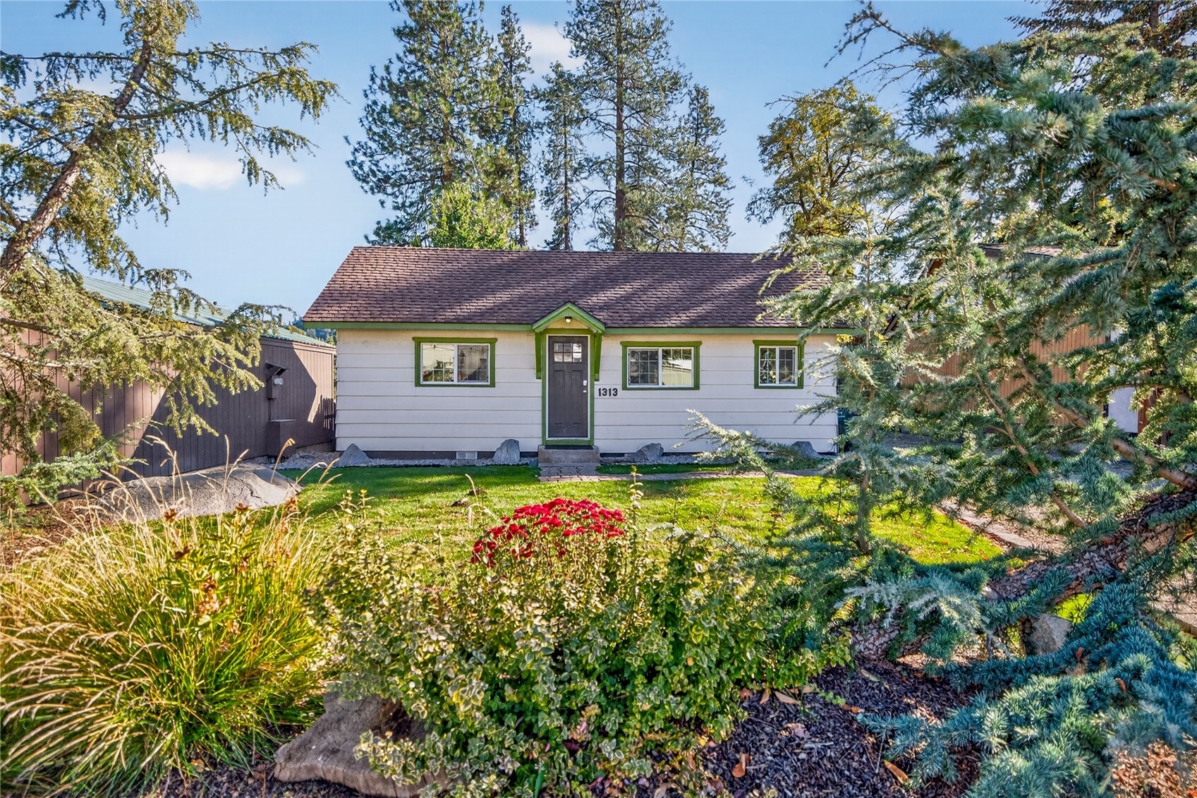 main property photo 0