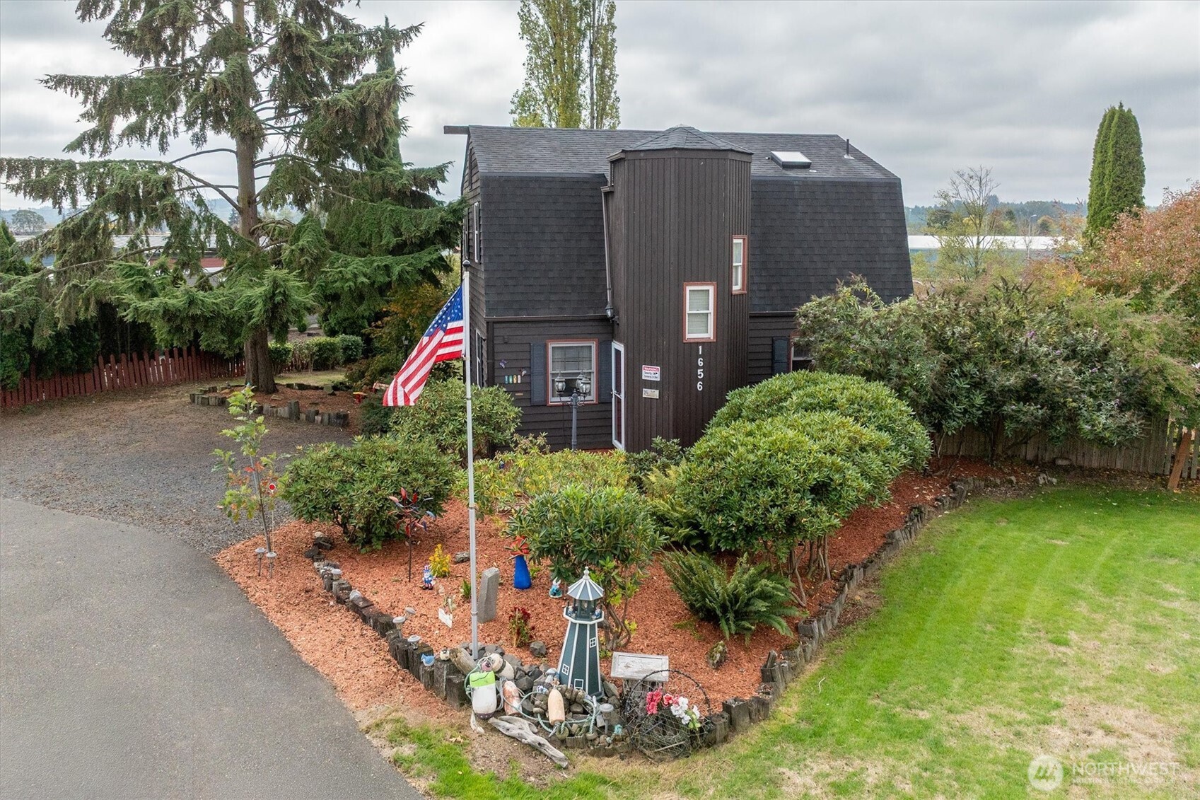 main property photo 0