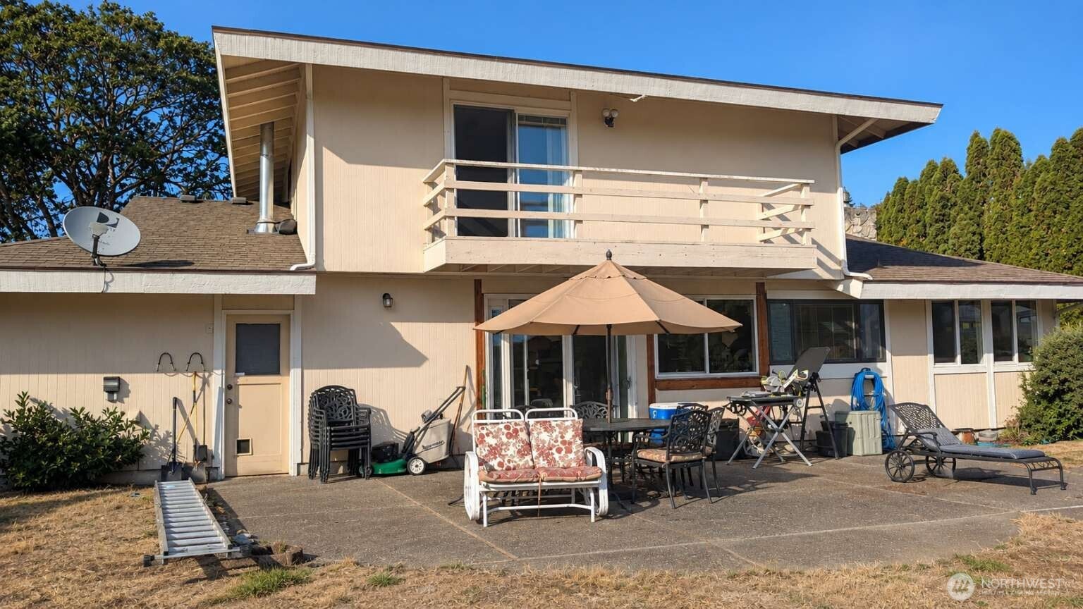 main property photo 0