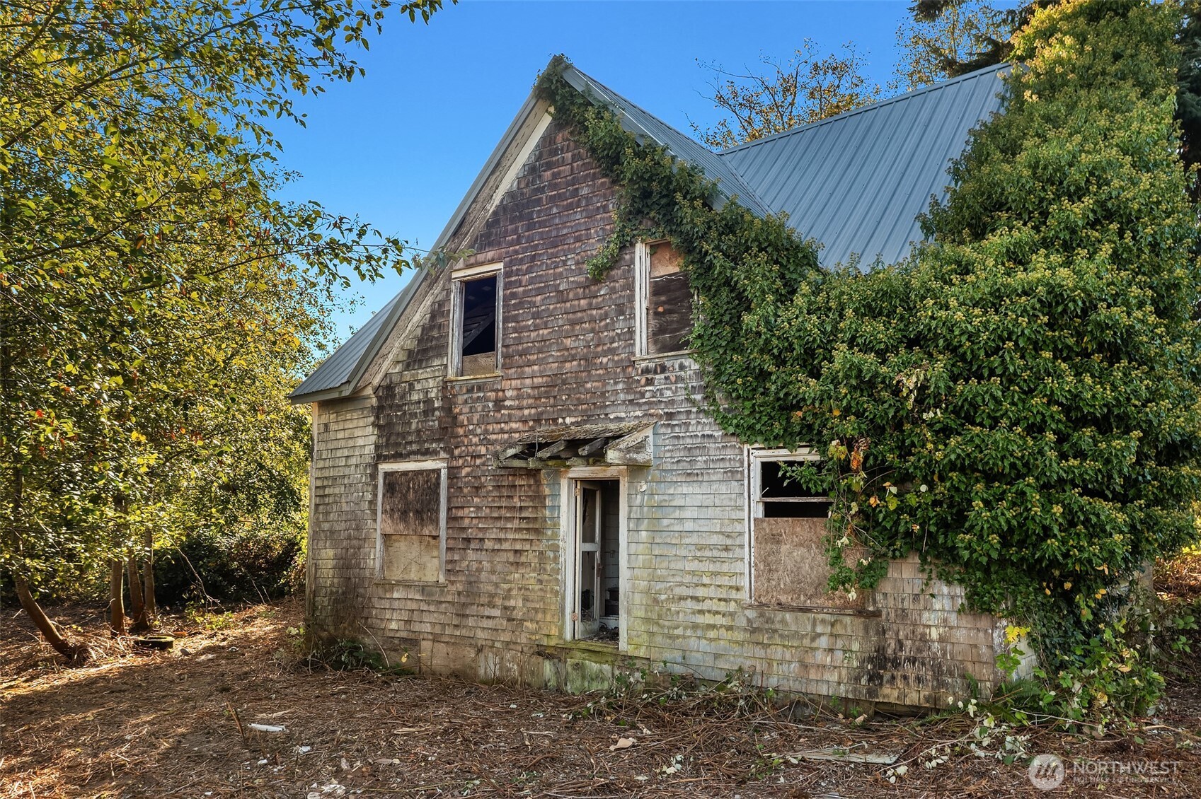 main property photo 15