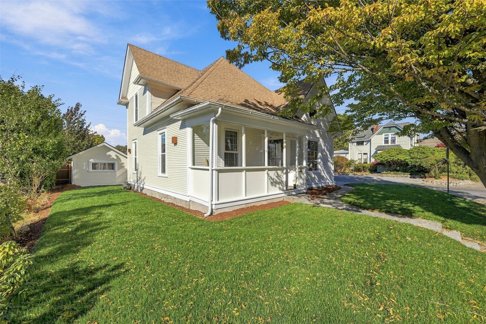 main property photo 32
