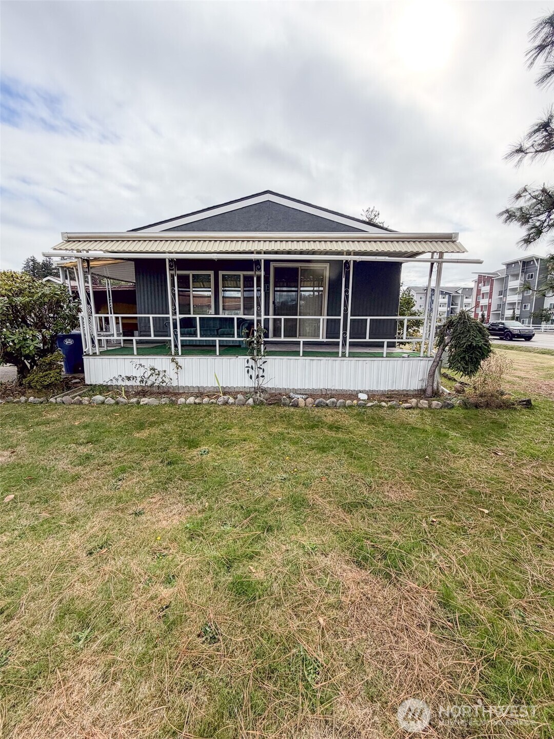main property photo 0