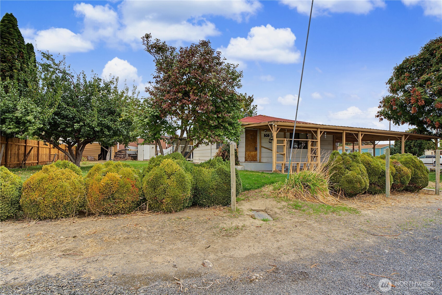 main property photo 0