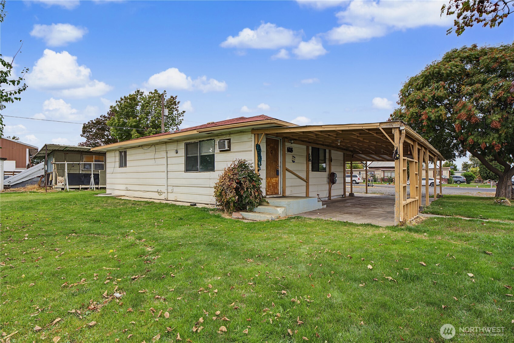 main property photo 1