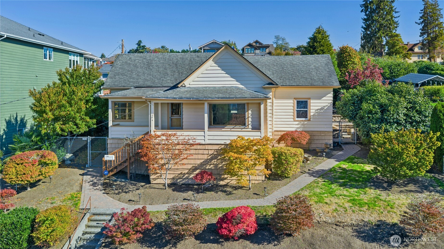 main property photo 0