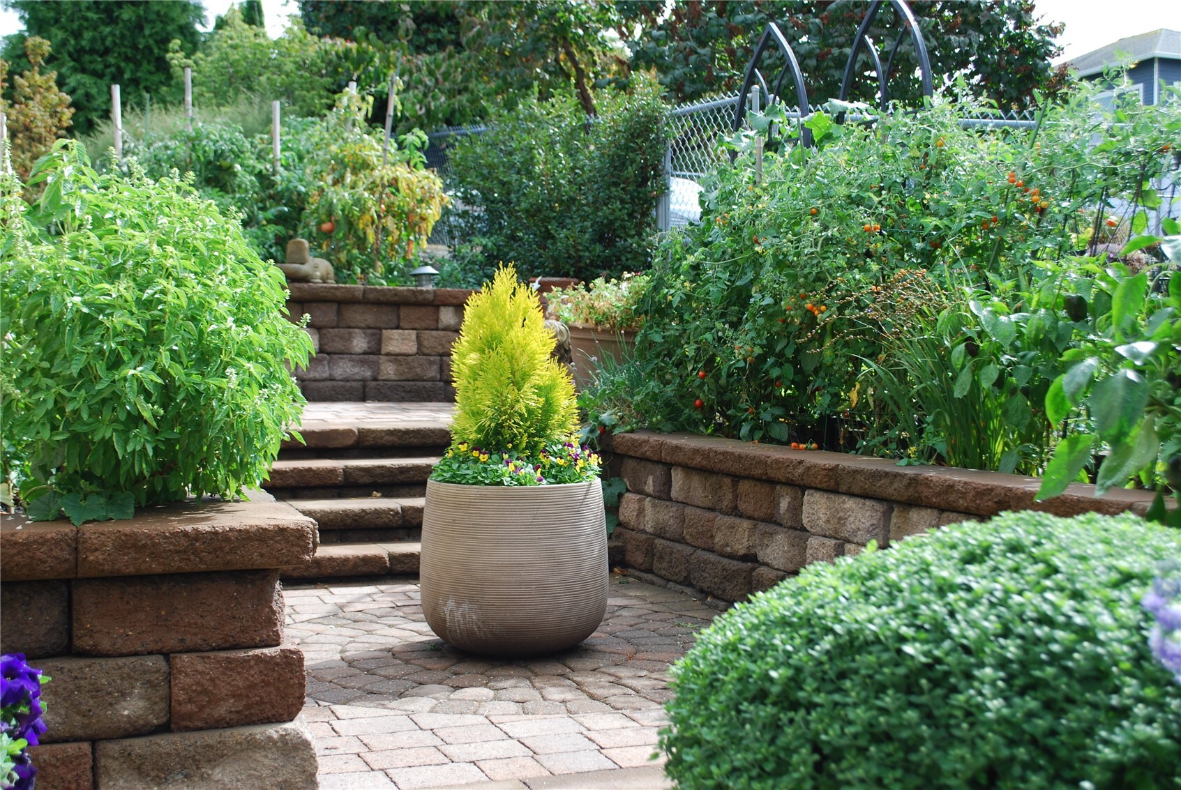 main property photo 22