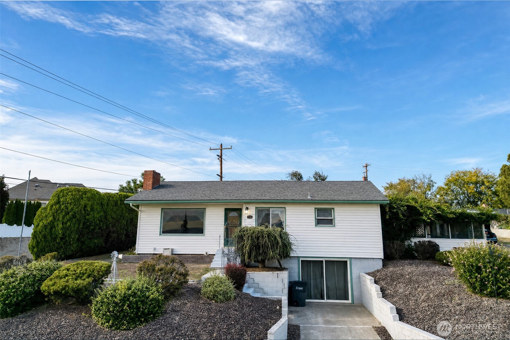 main property photo 0