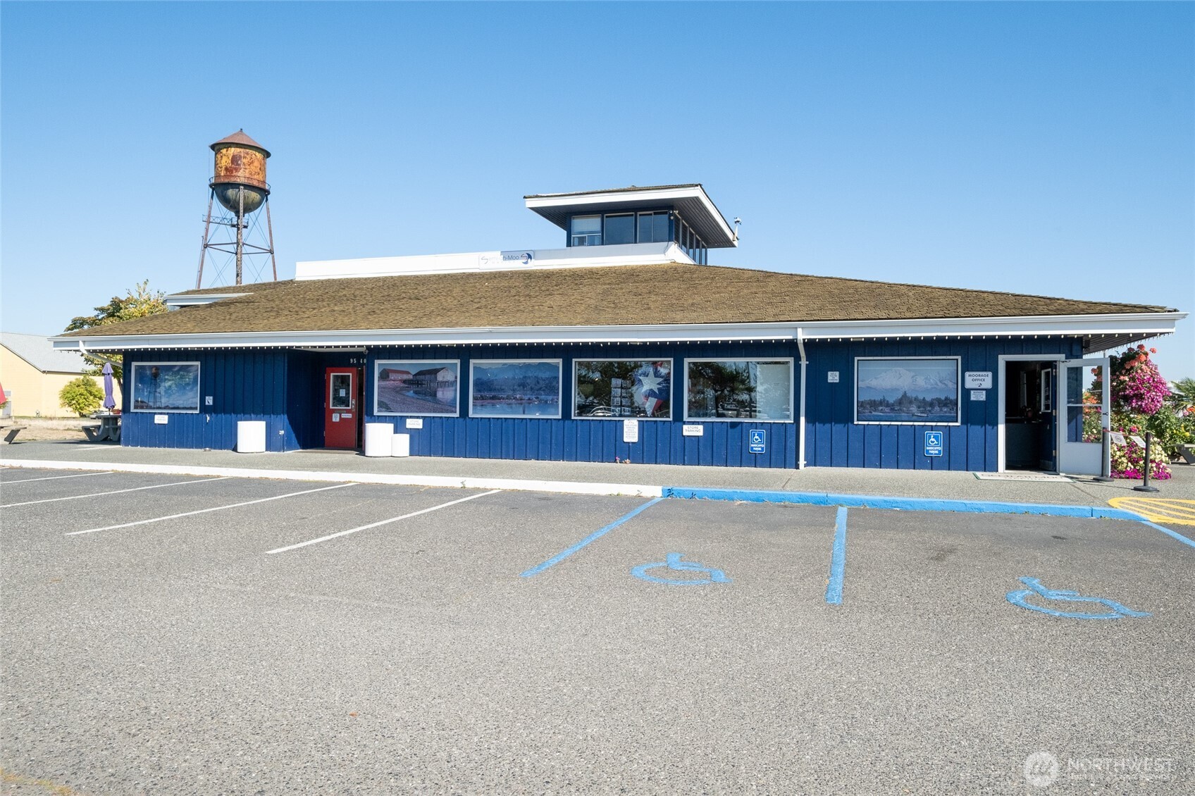 main property photo 7
