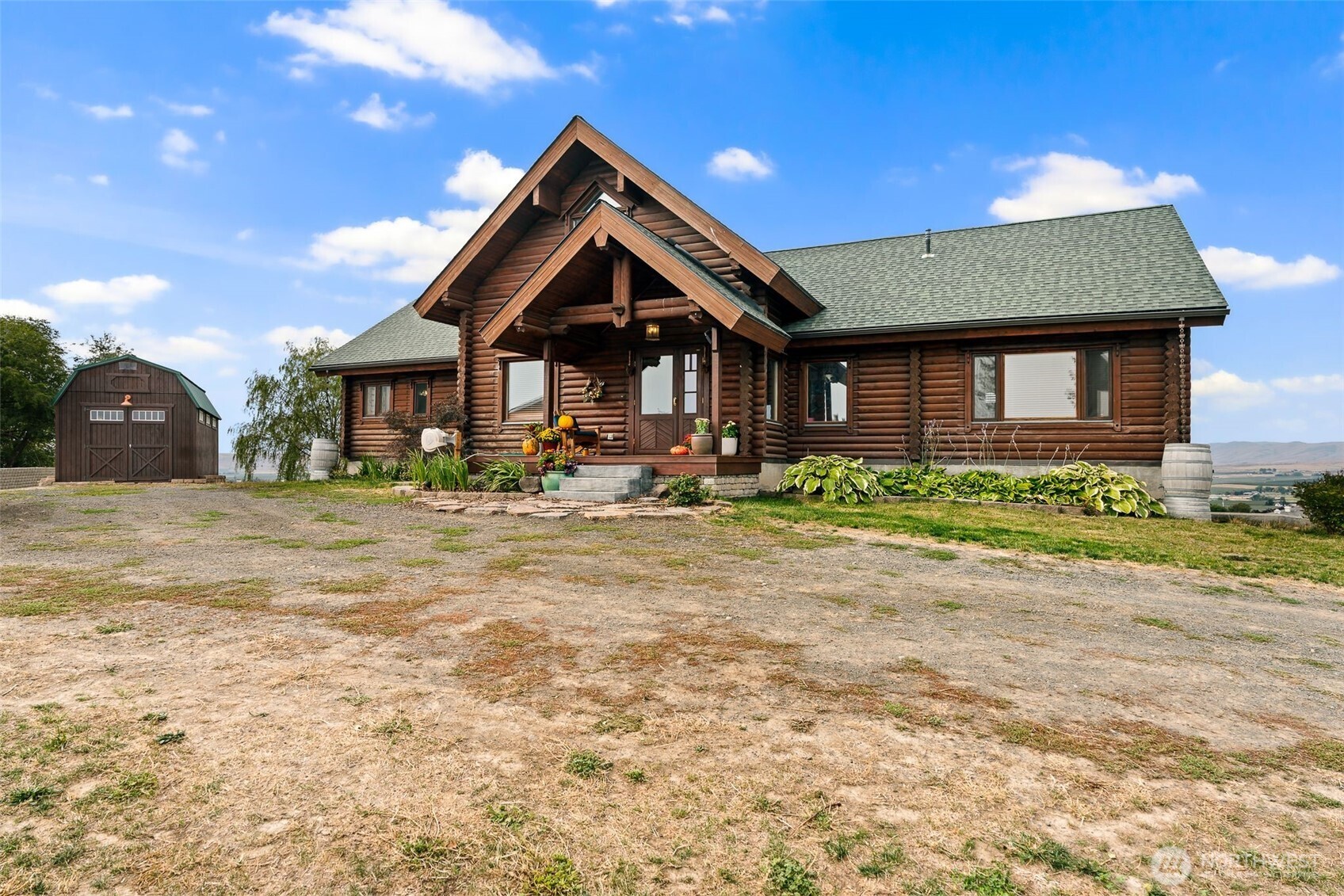main property photo 2