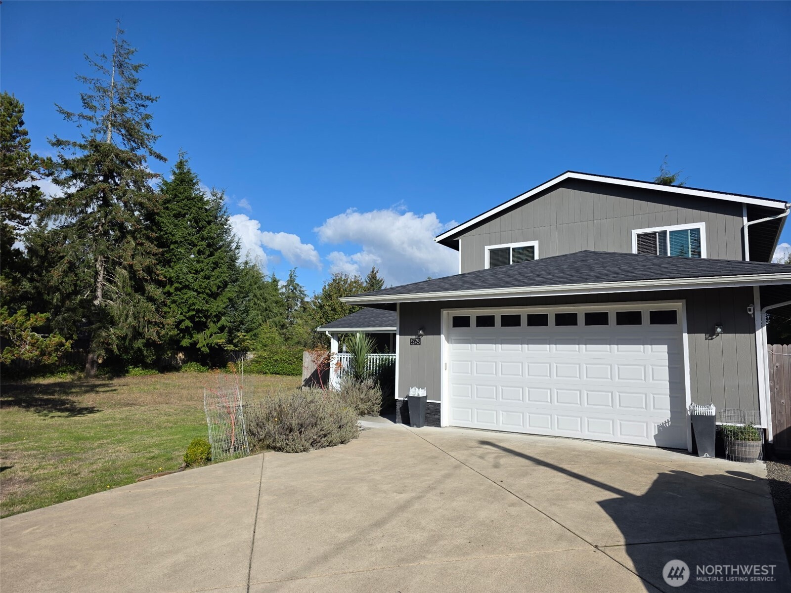 main property photo 0