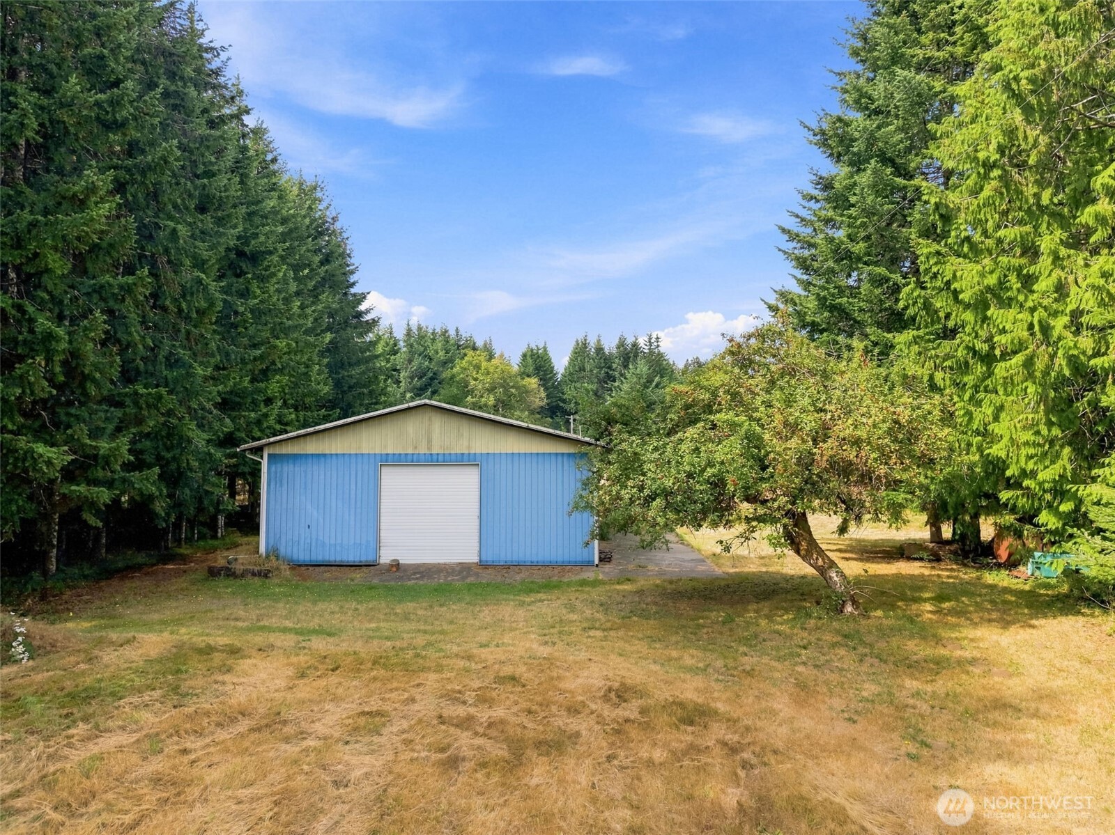 main property photo 33