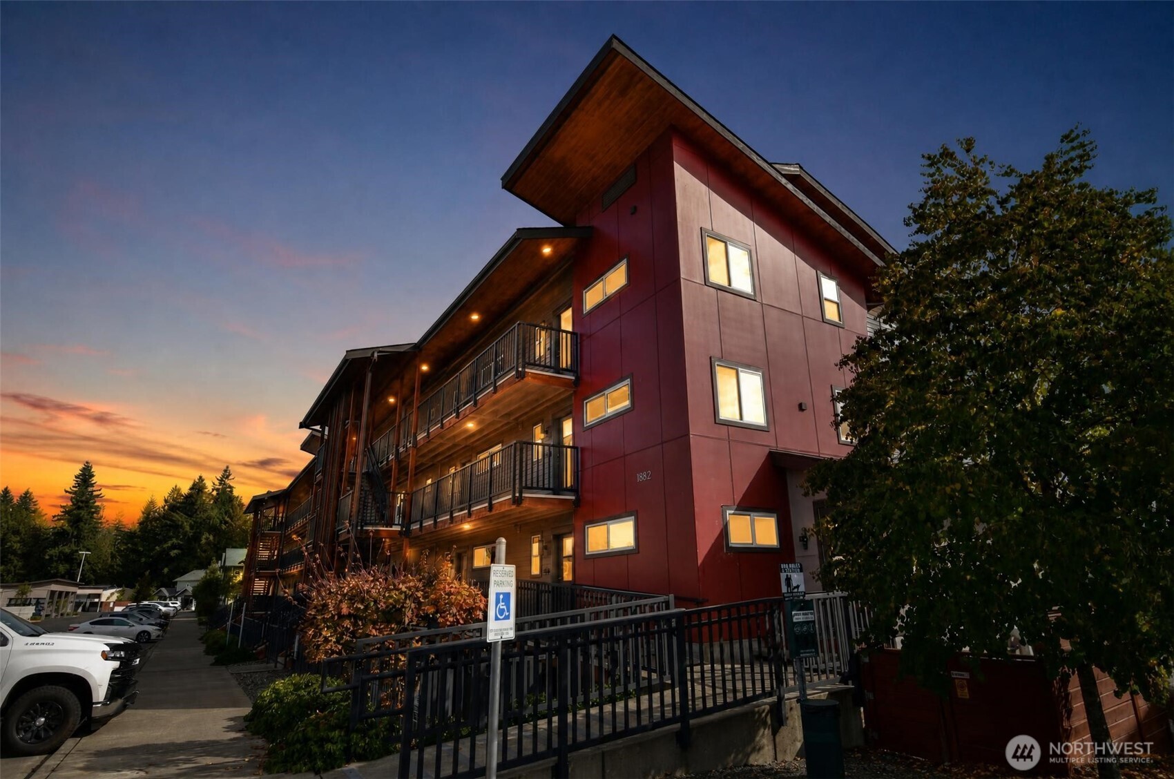 main property photo 0