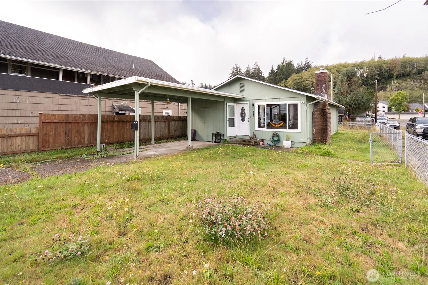 main property photo 0