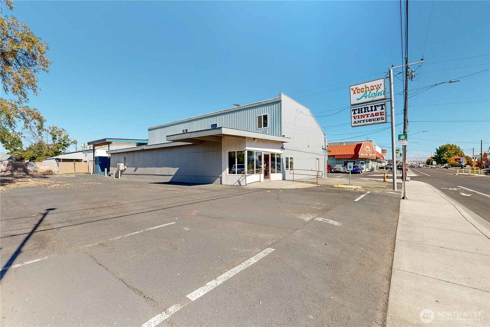 main property photo 2