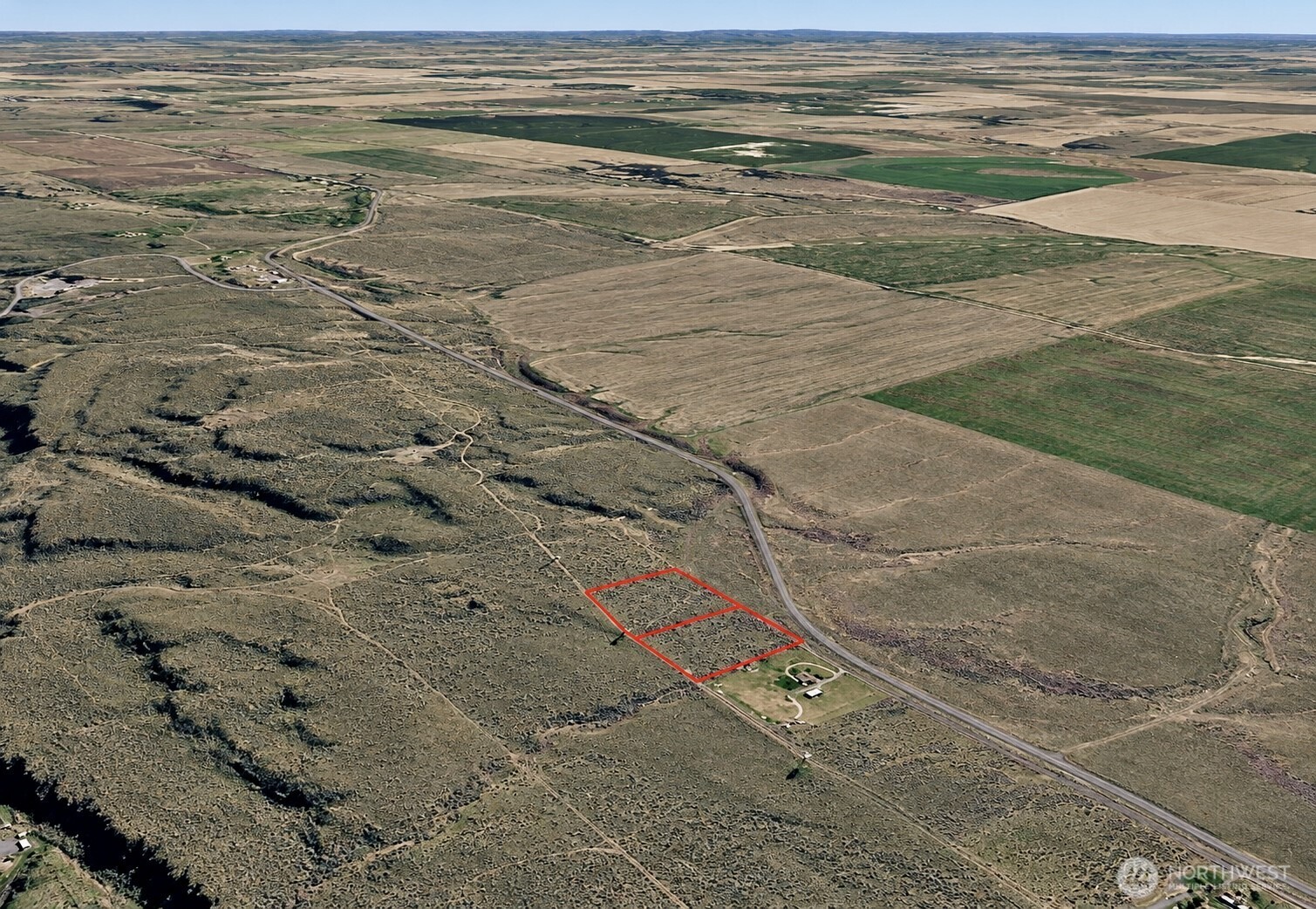 main property photo 20