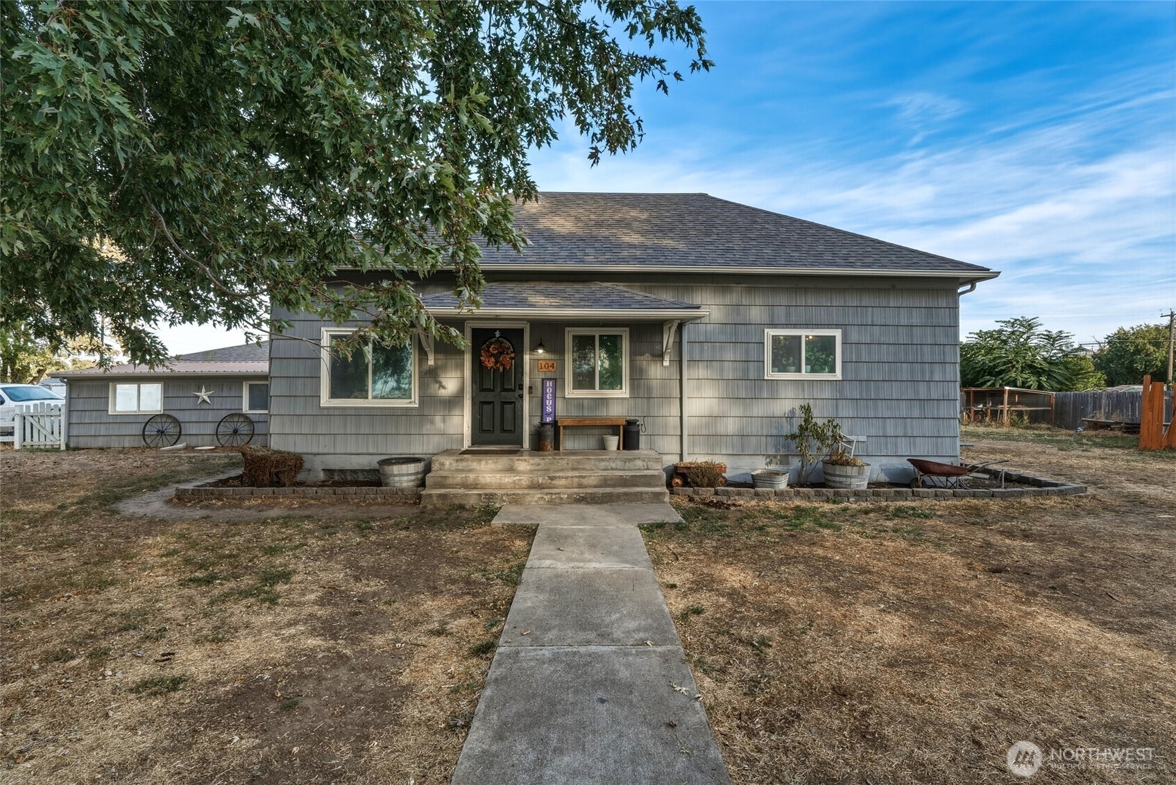 main property photo 0