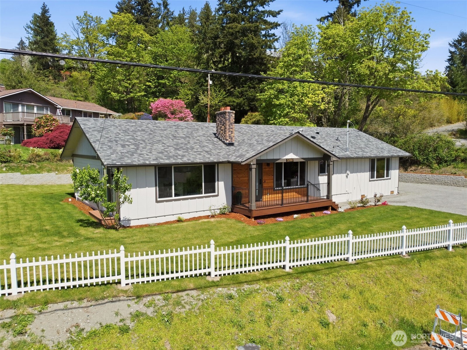 main property photo 0