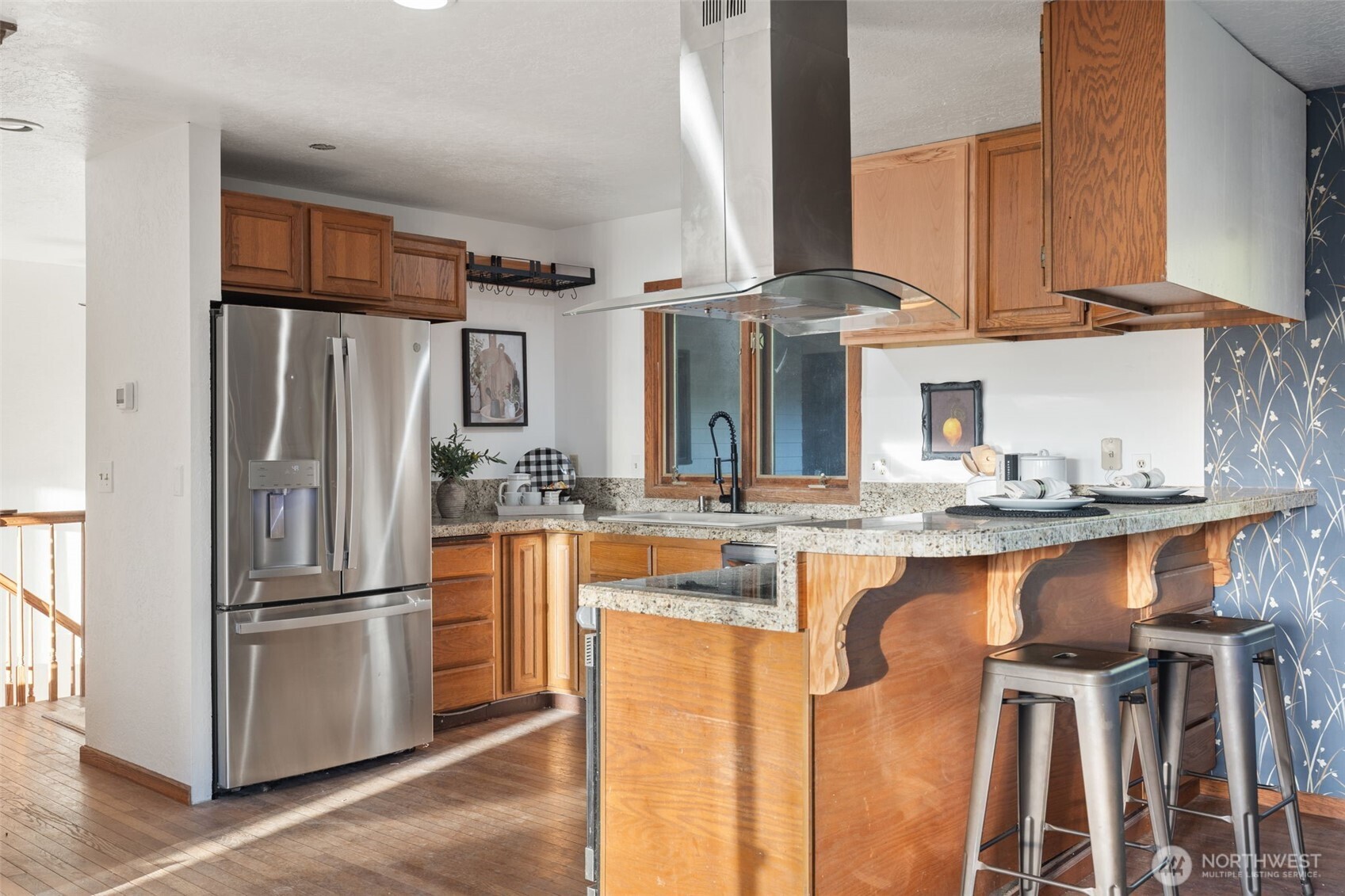 main property photo 22