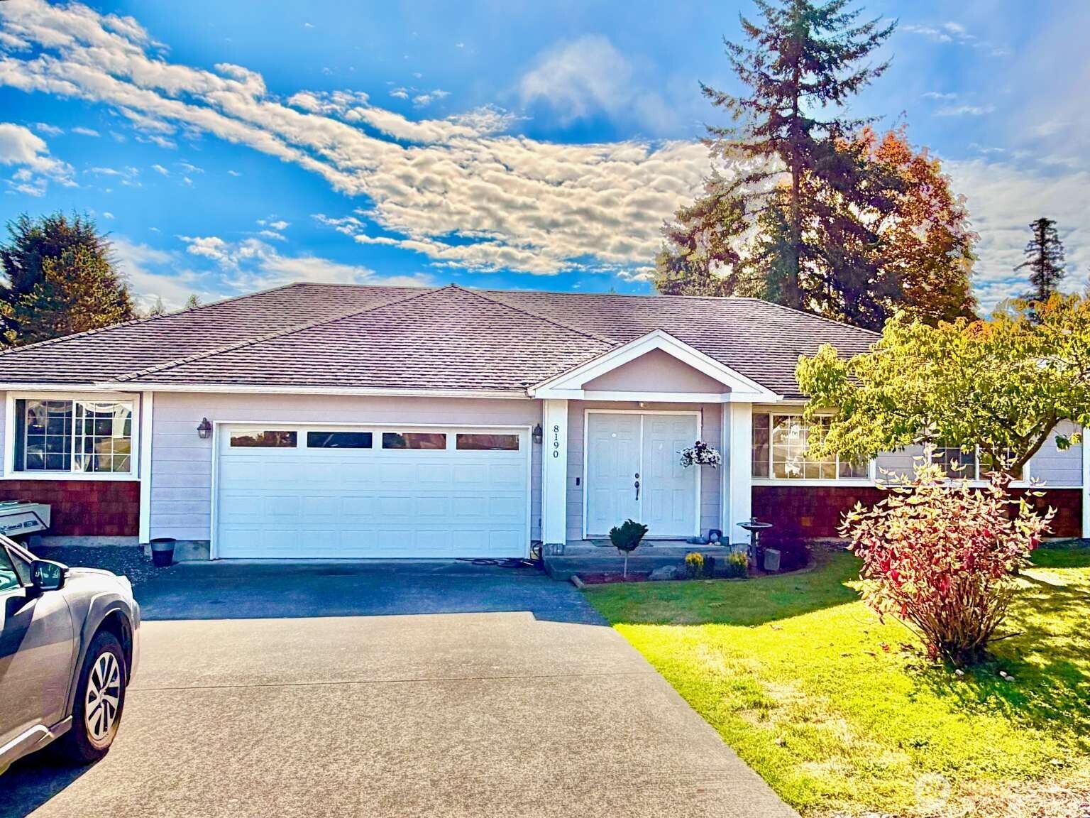 main property photo 0