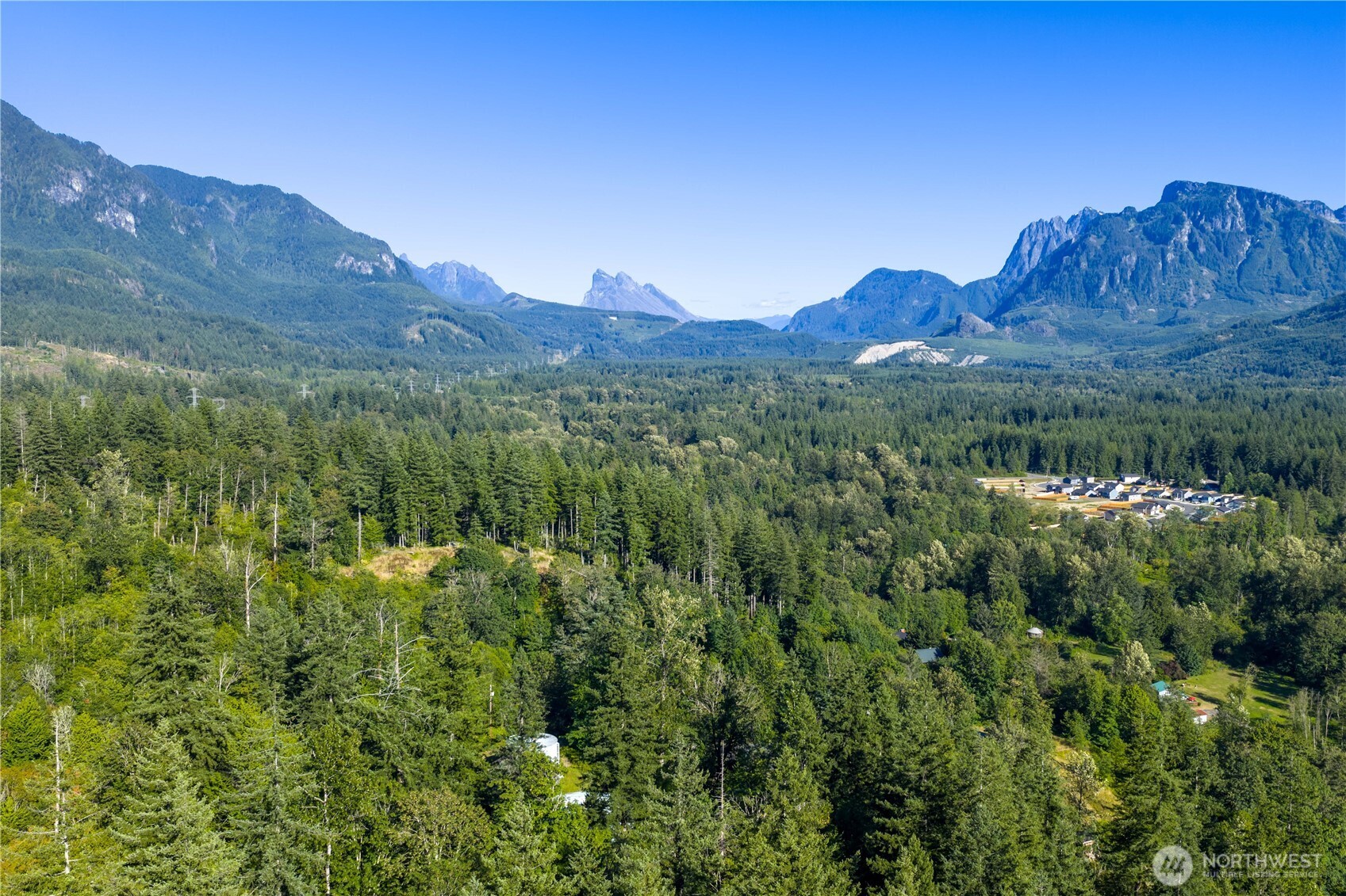 main property photo 0