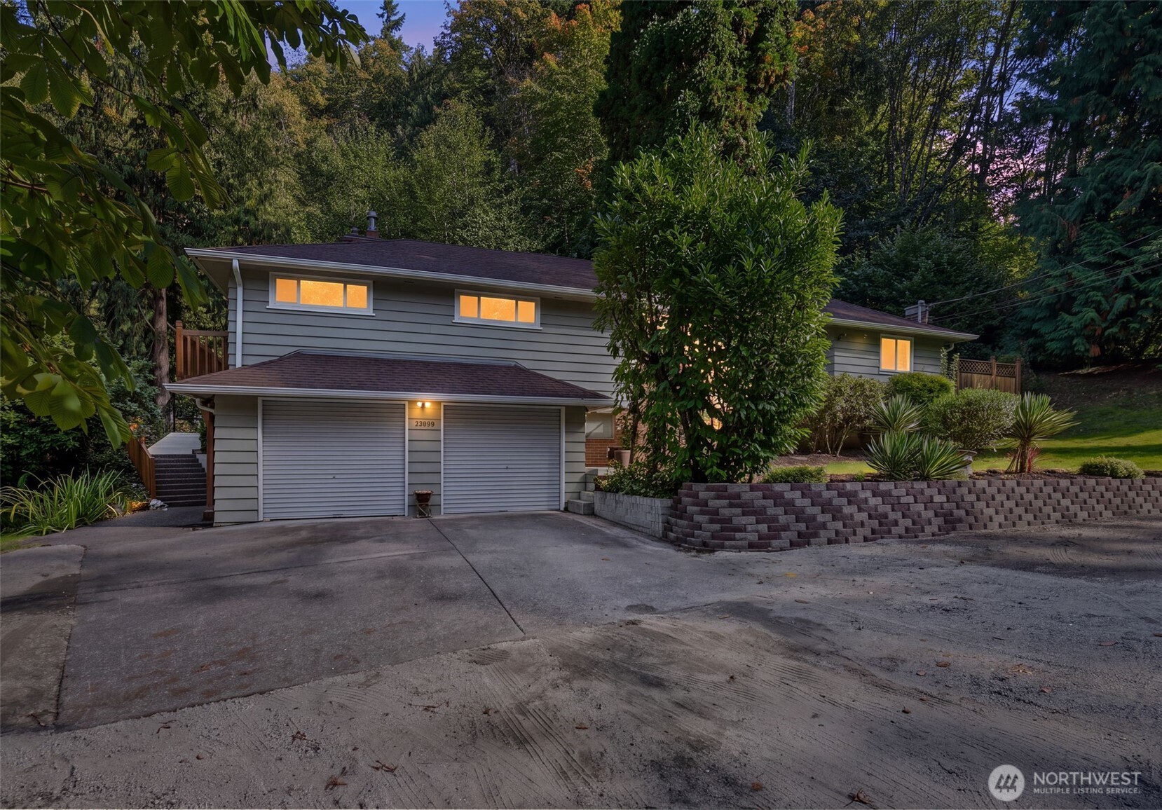 main property photo 0