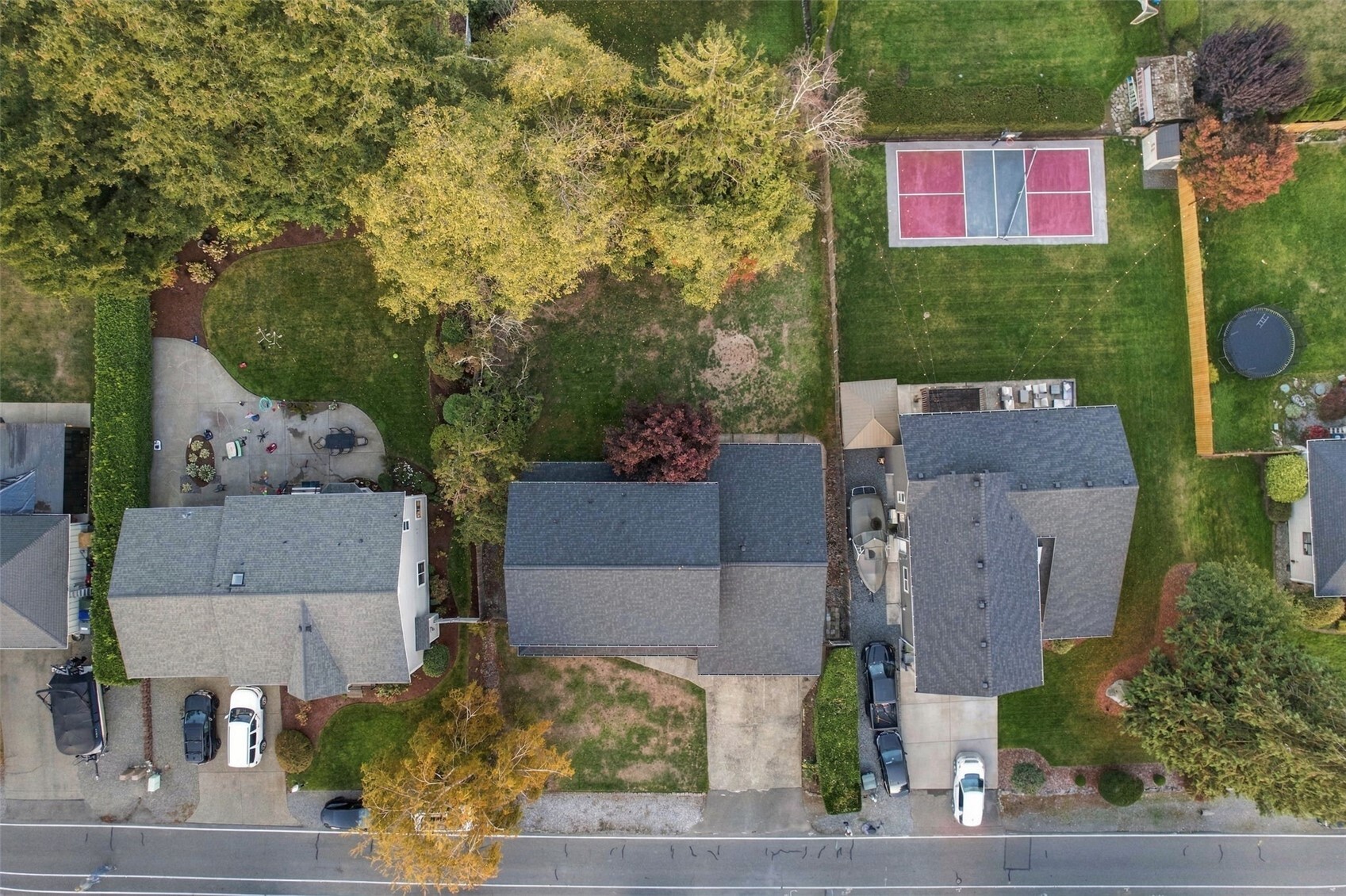 main property photo 35