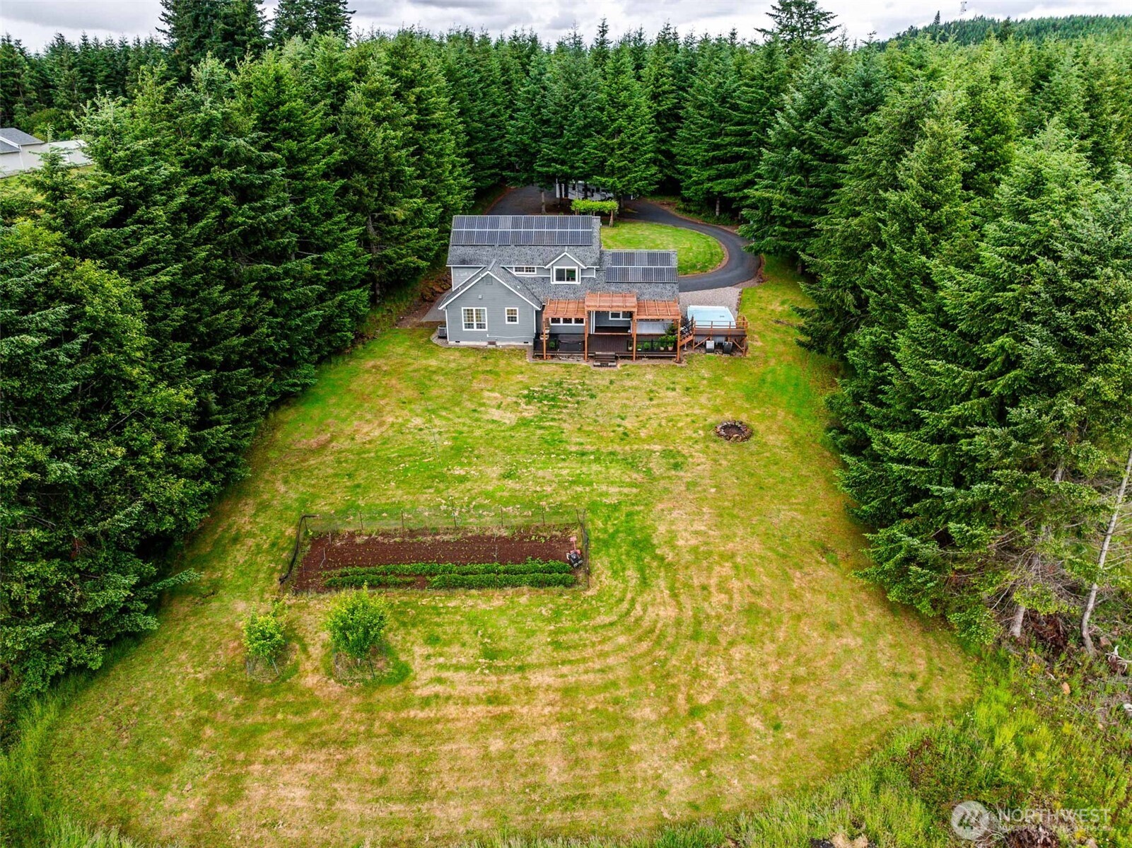 main property photo 36