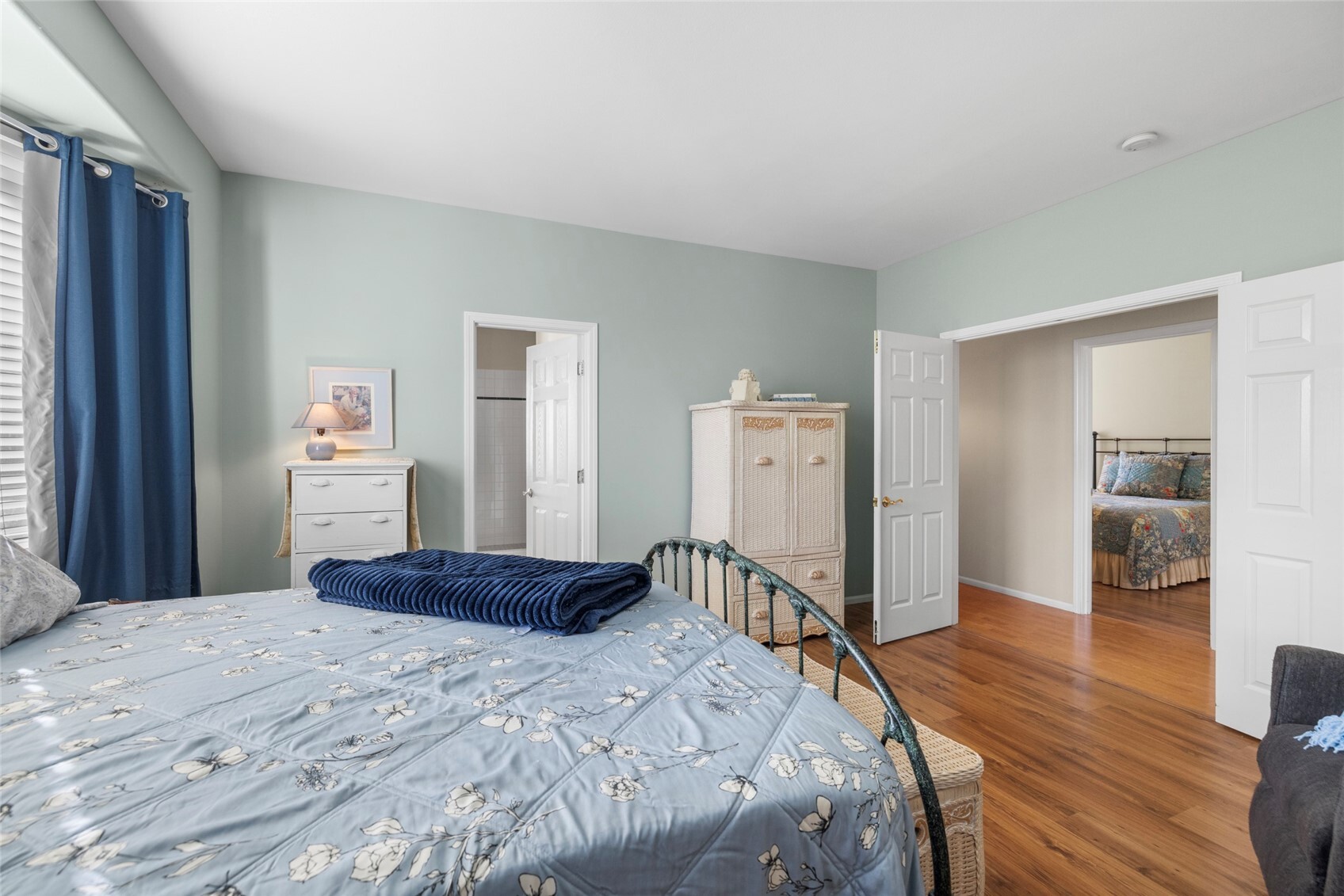 main property photo 25