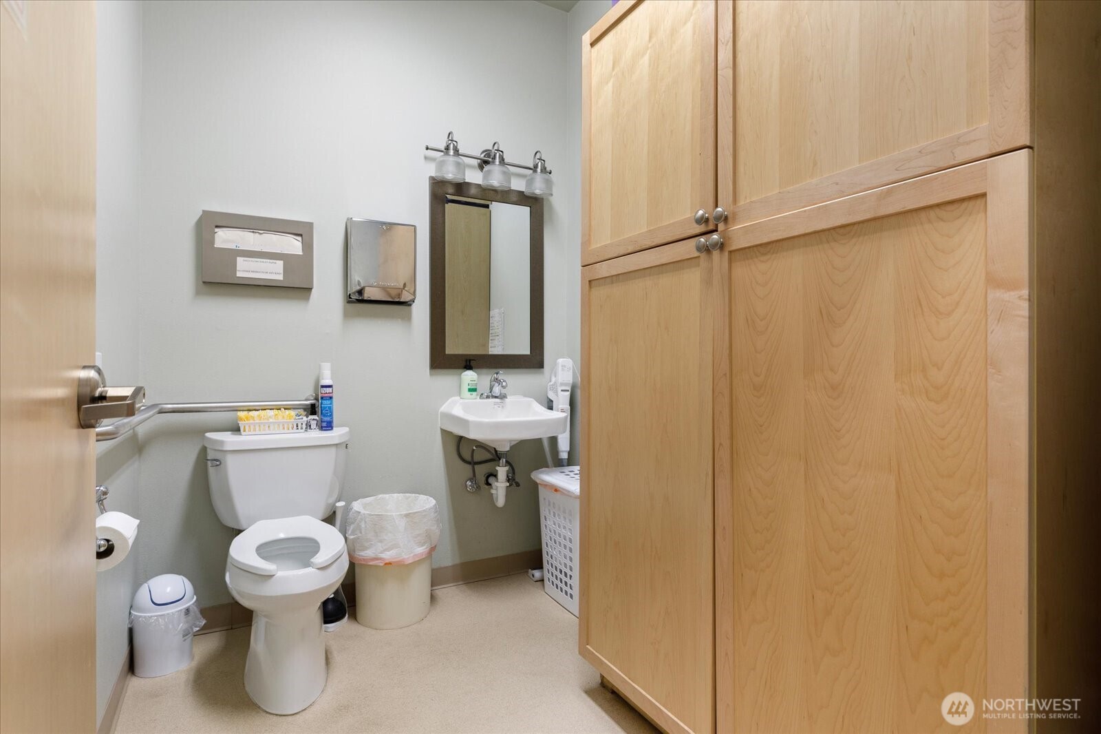 main property photo 21