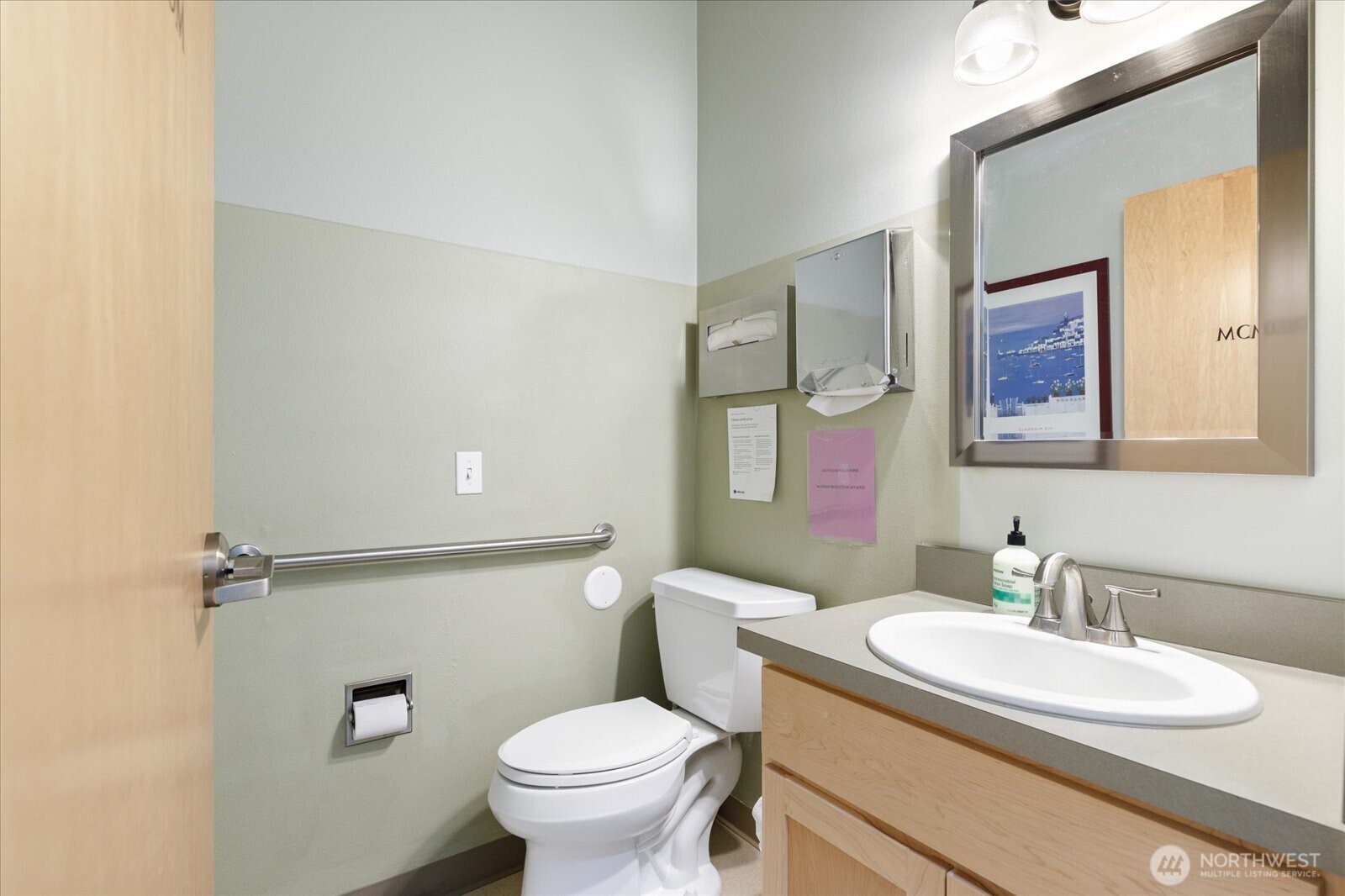 main property photo 9