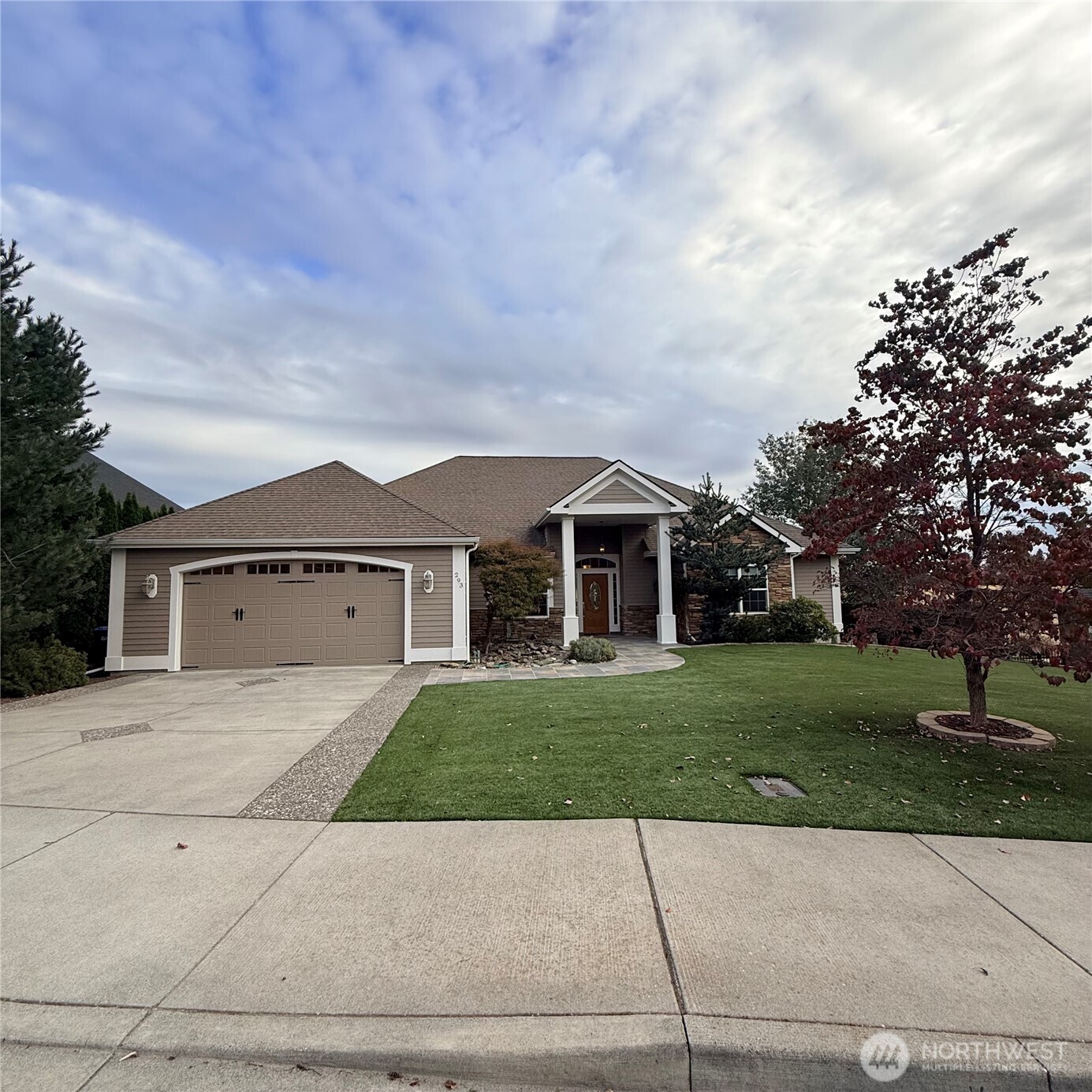 main property photo 0
