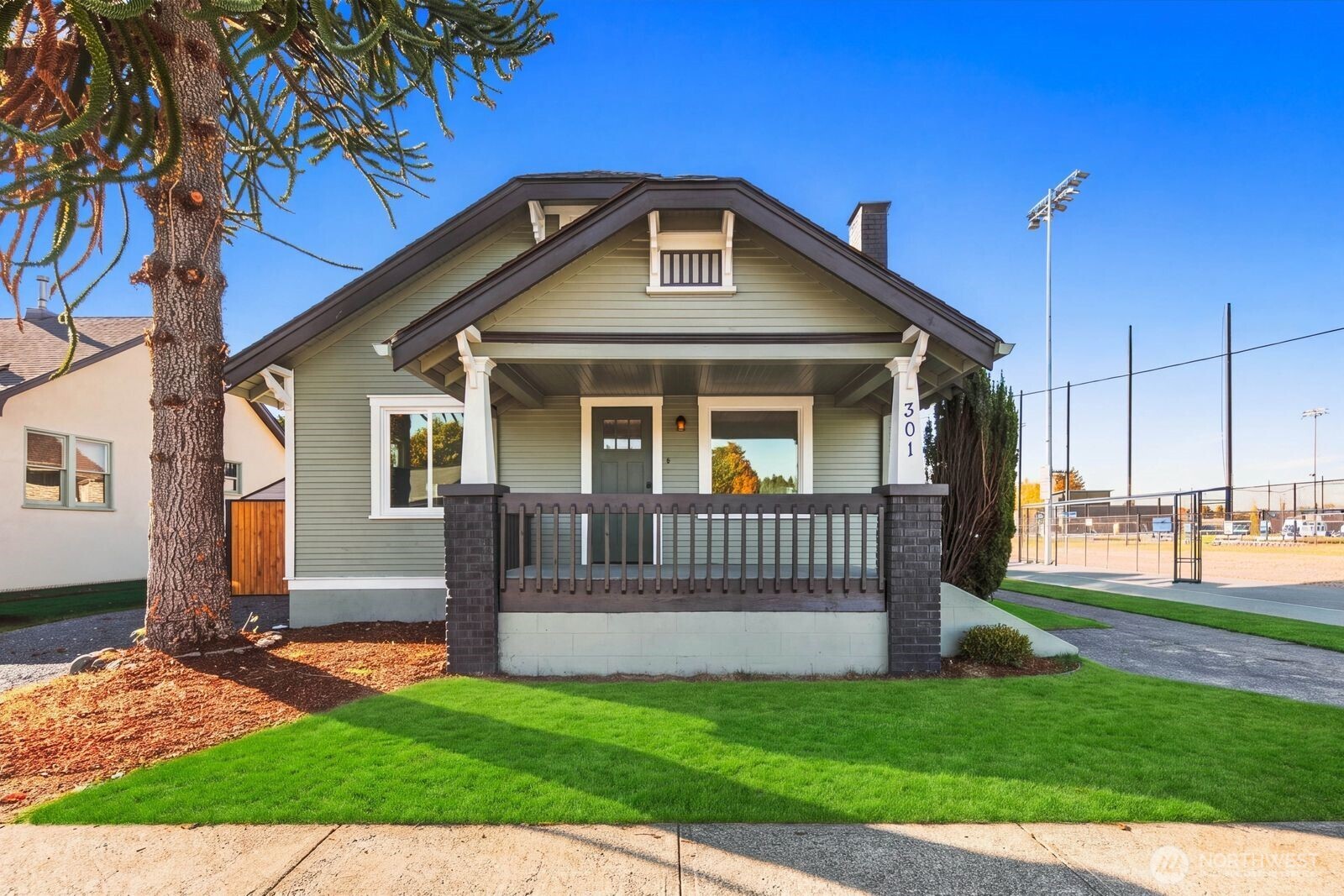 main property photo 0