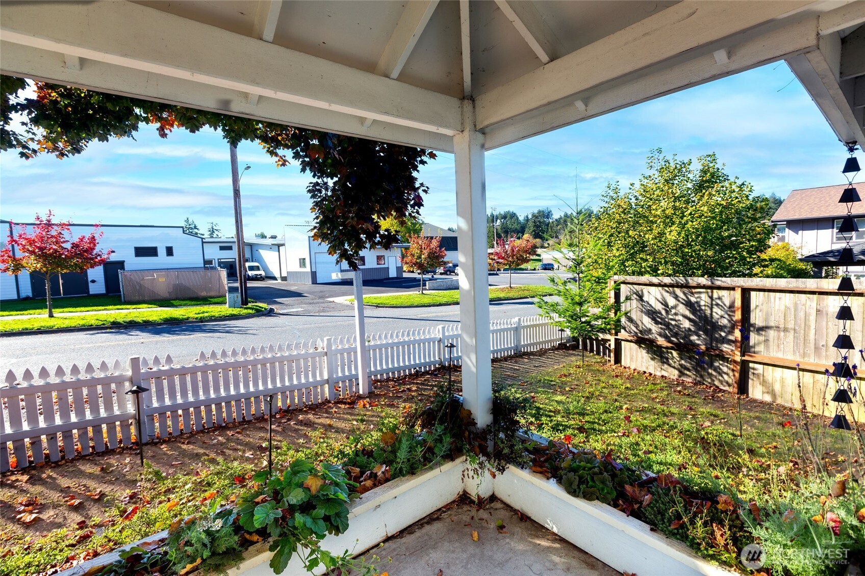 main property photo 16