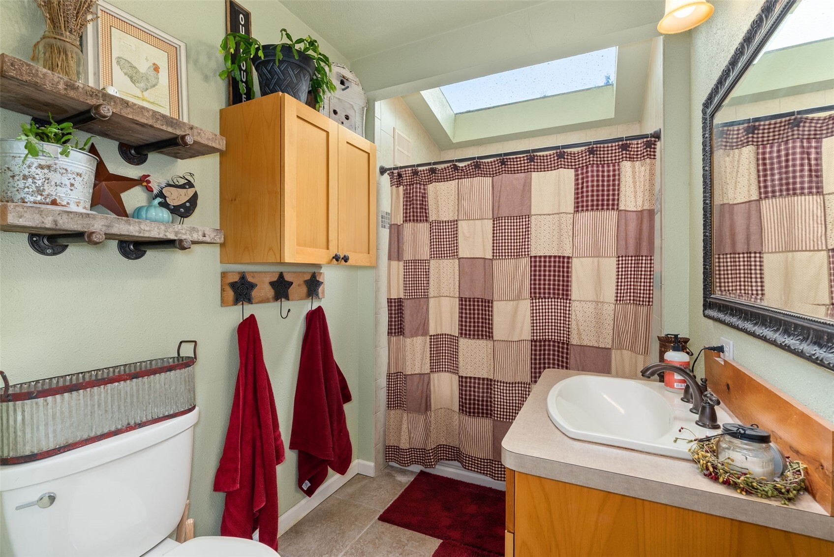 main property photo 14
