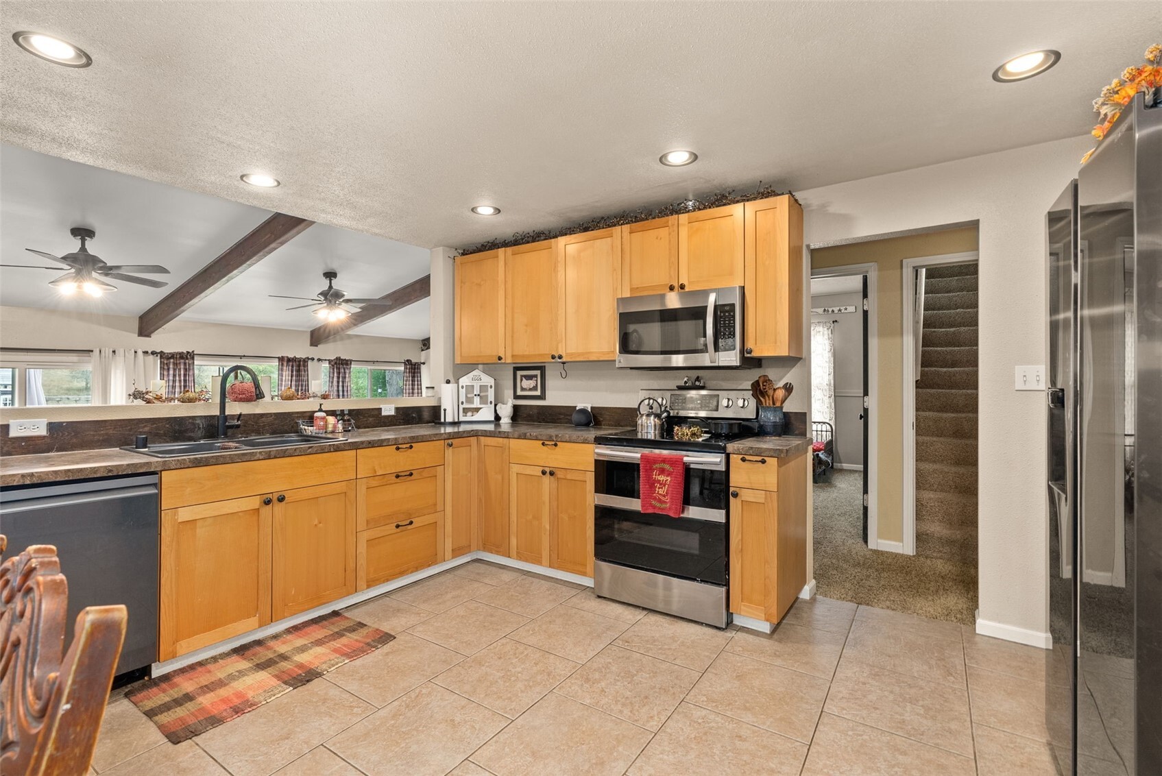 main property photo 7