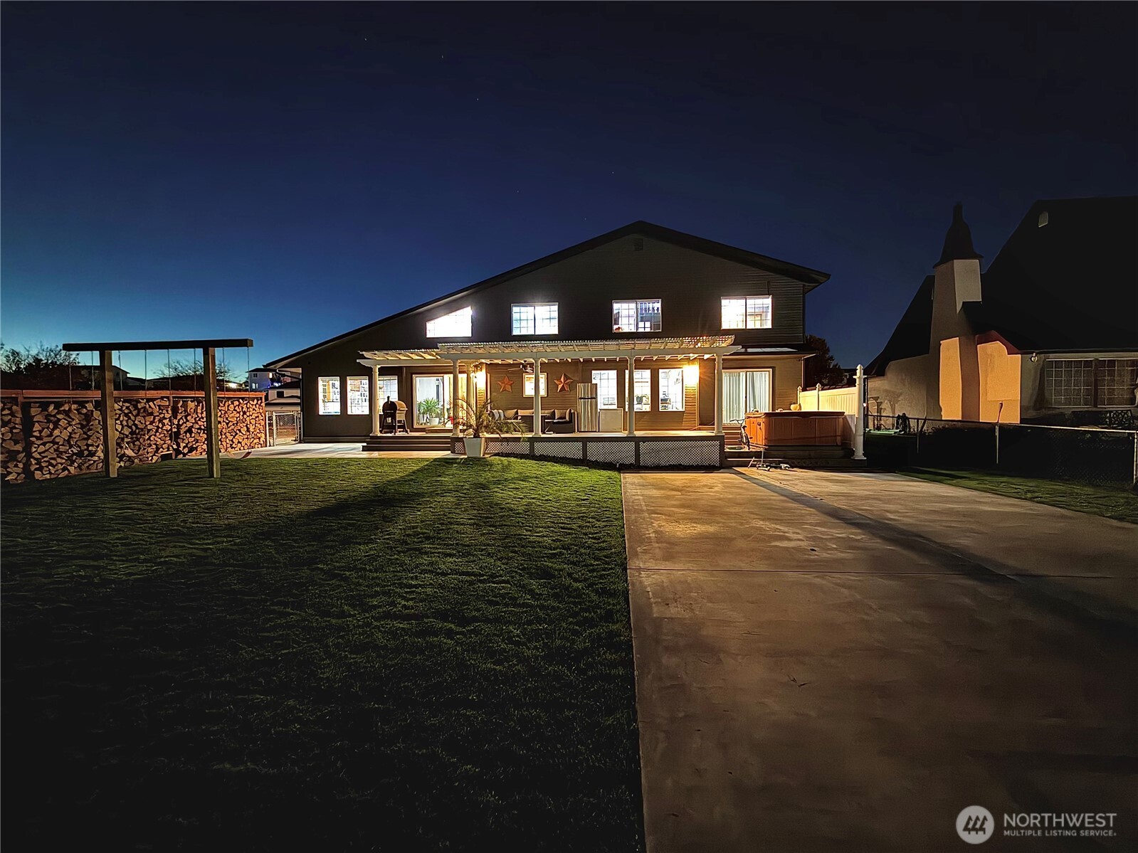 main property photo 5