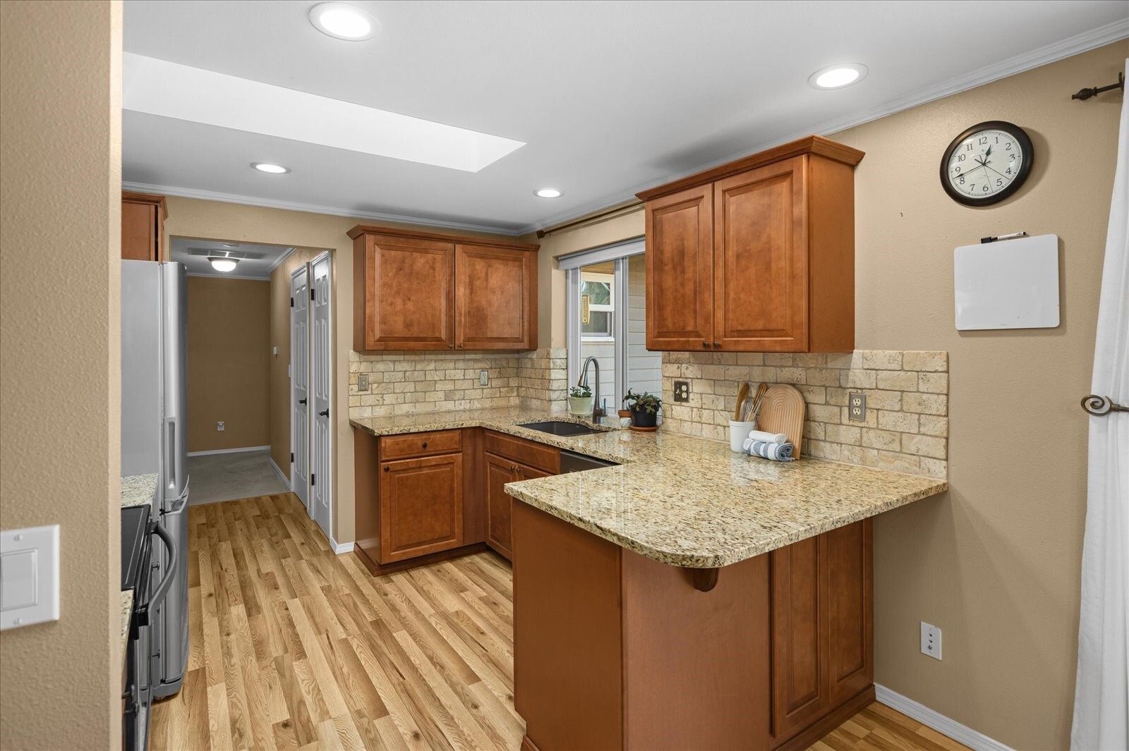 main property photo 12