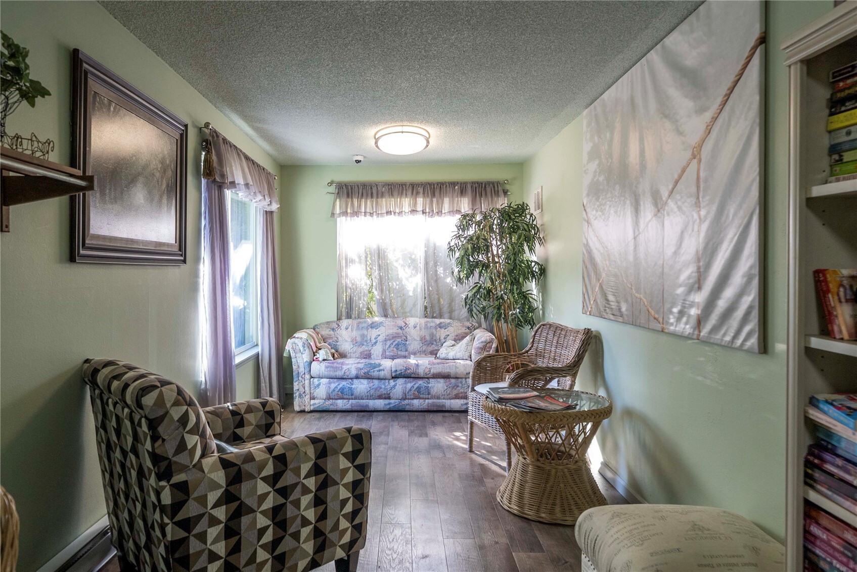 main property photo 26