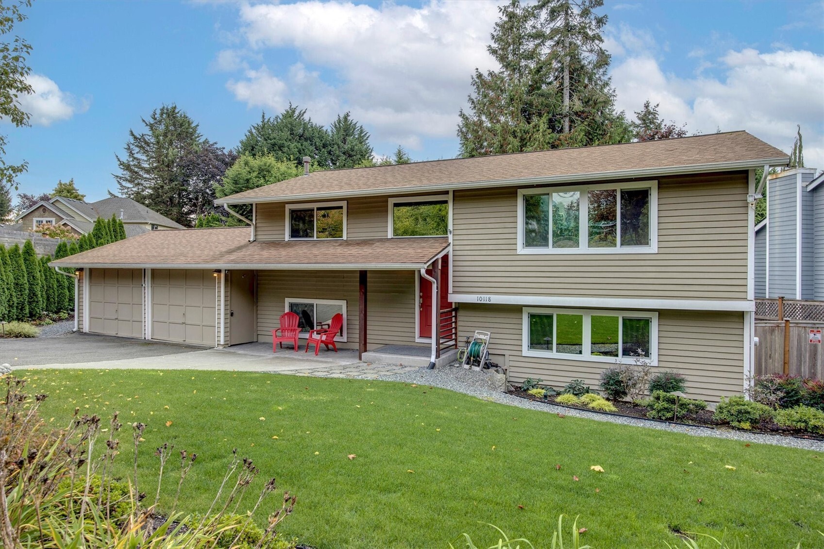 main property photo 0