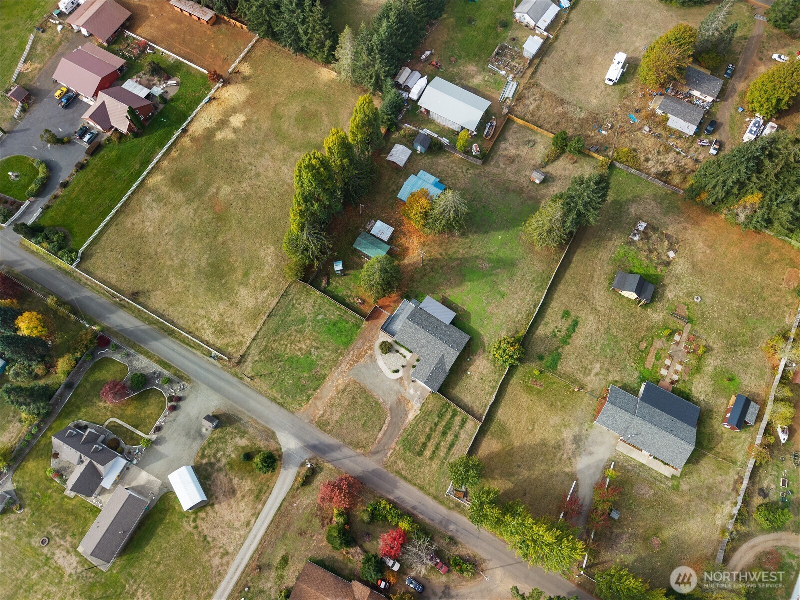 main property photo 31