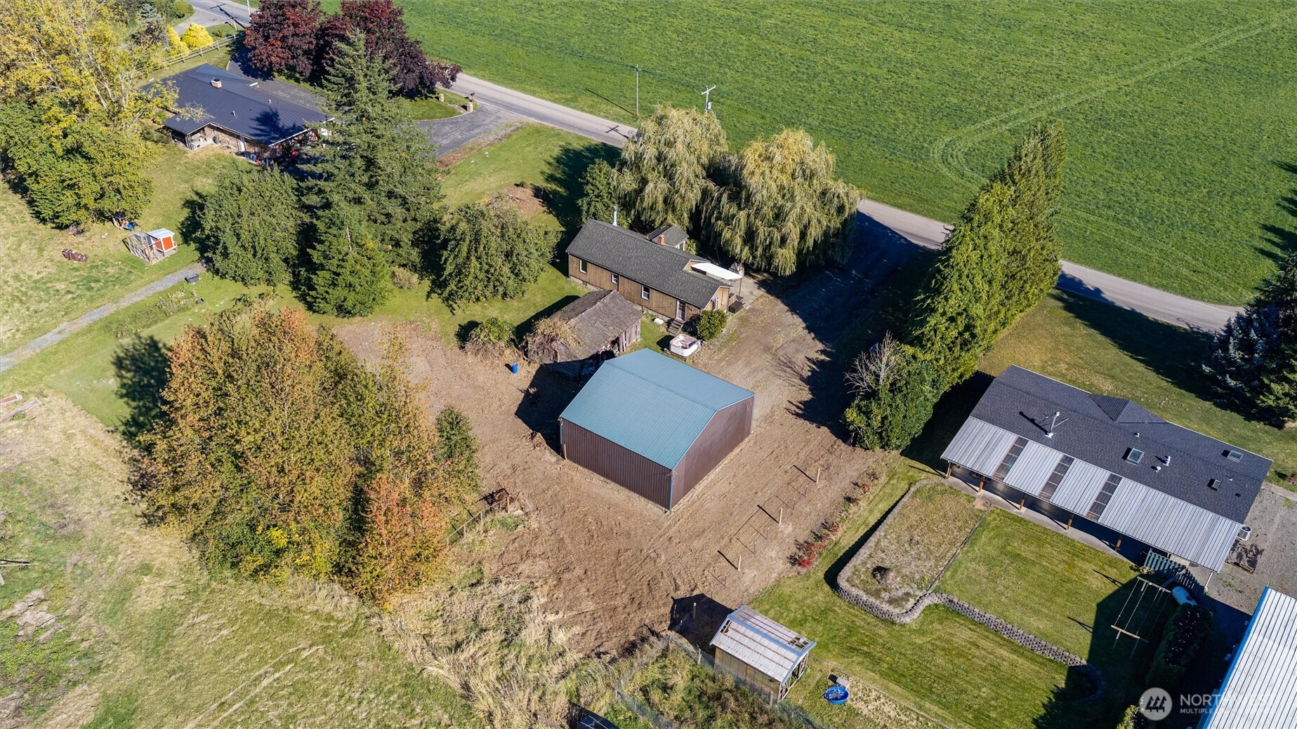 main property photo 34