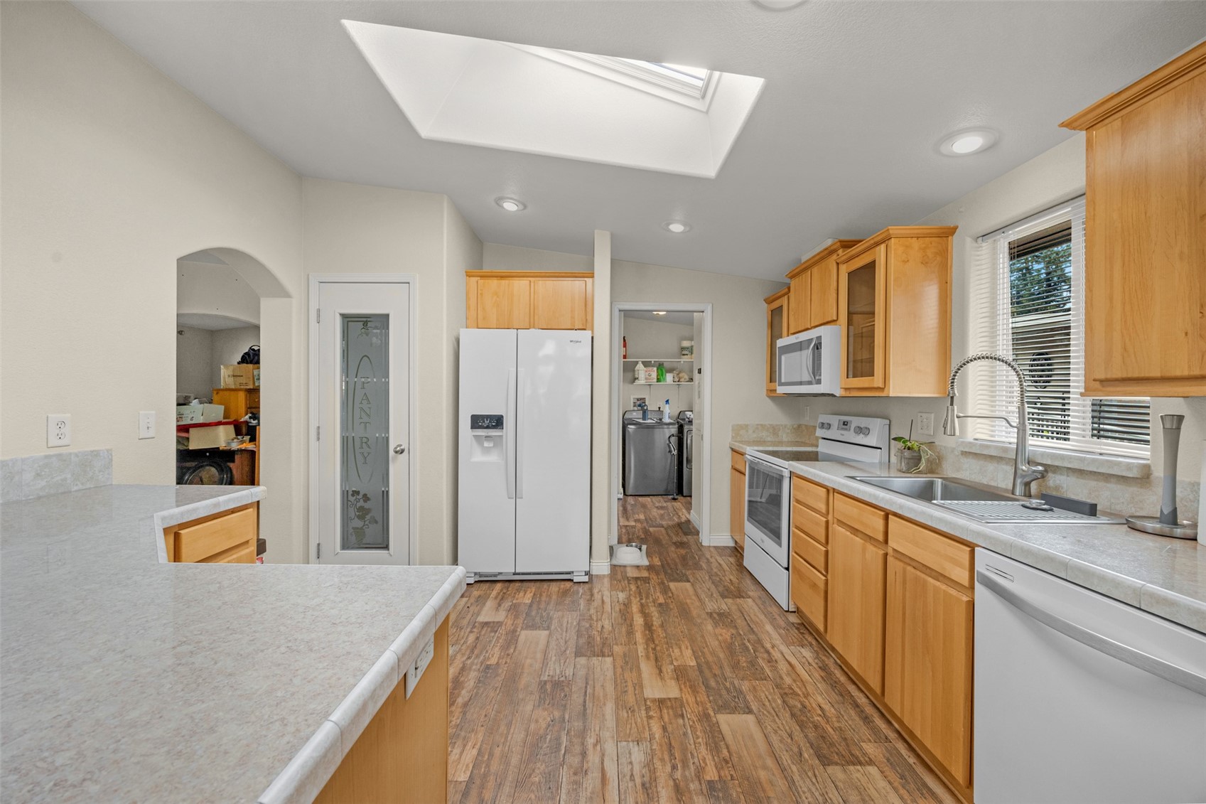 main property photo 7