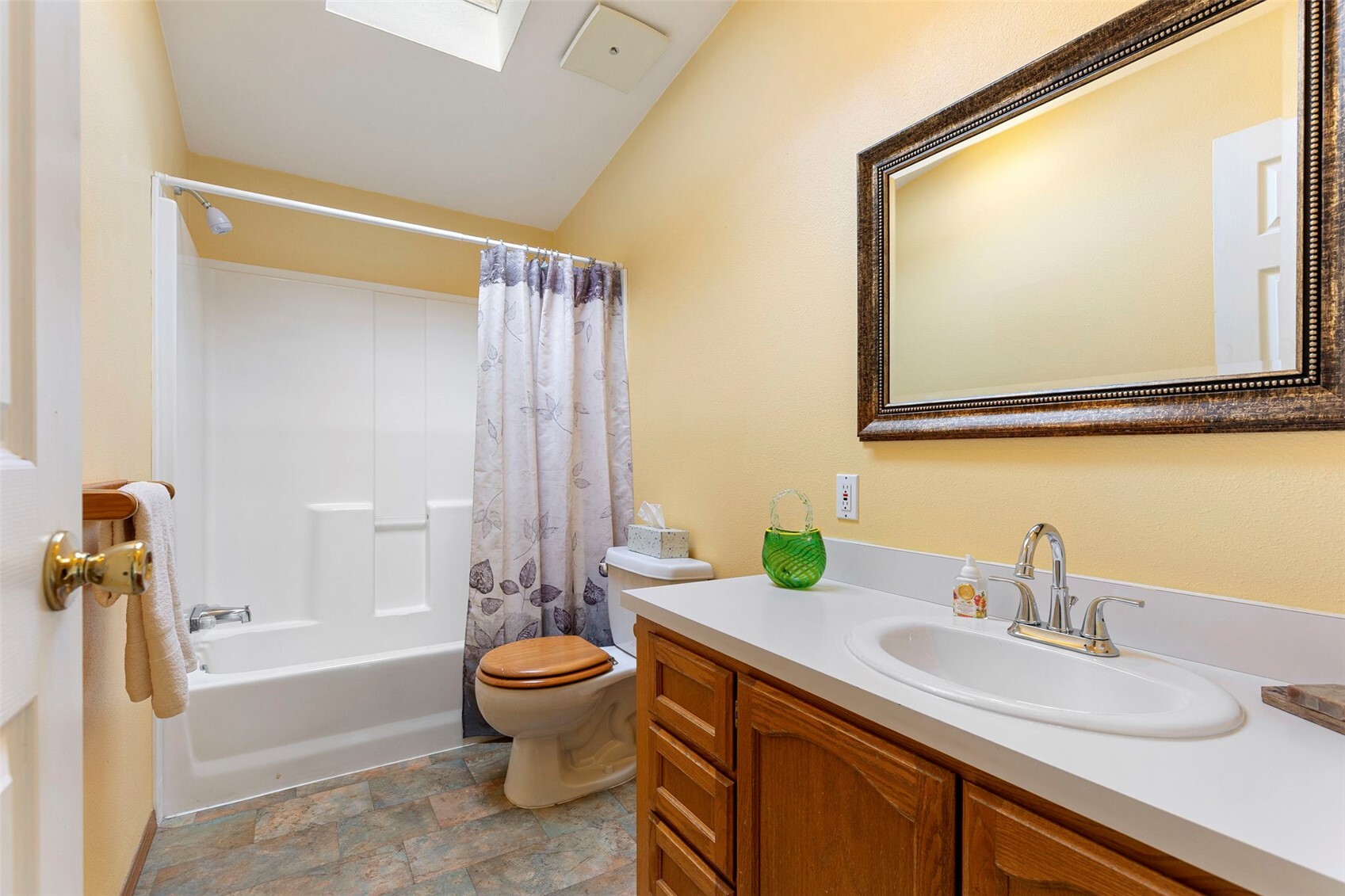 main property photo 25