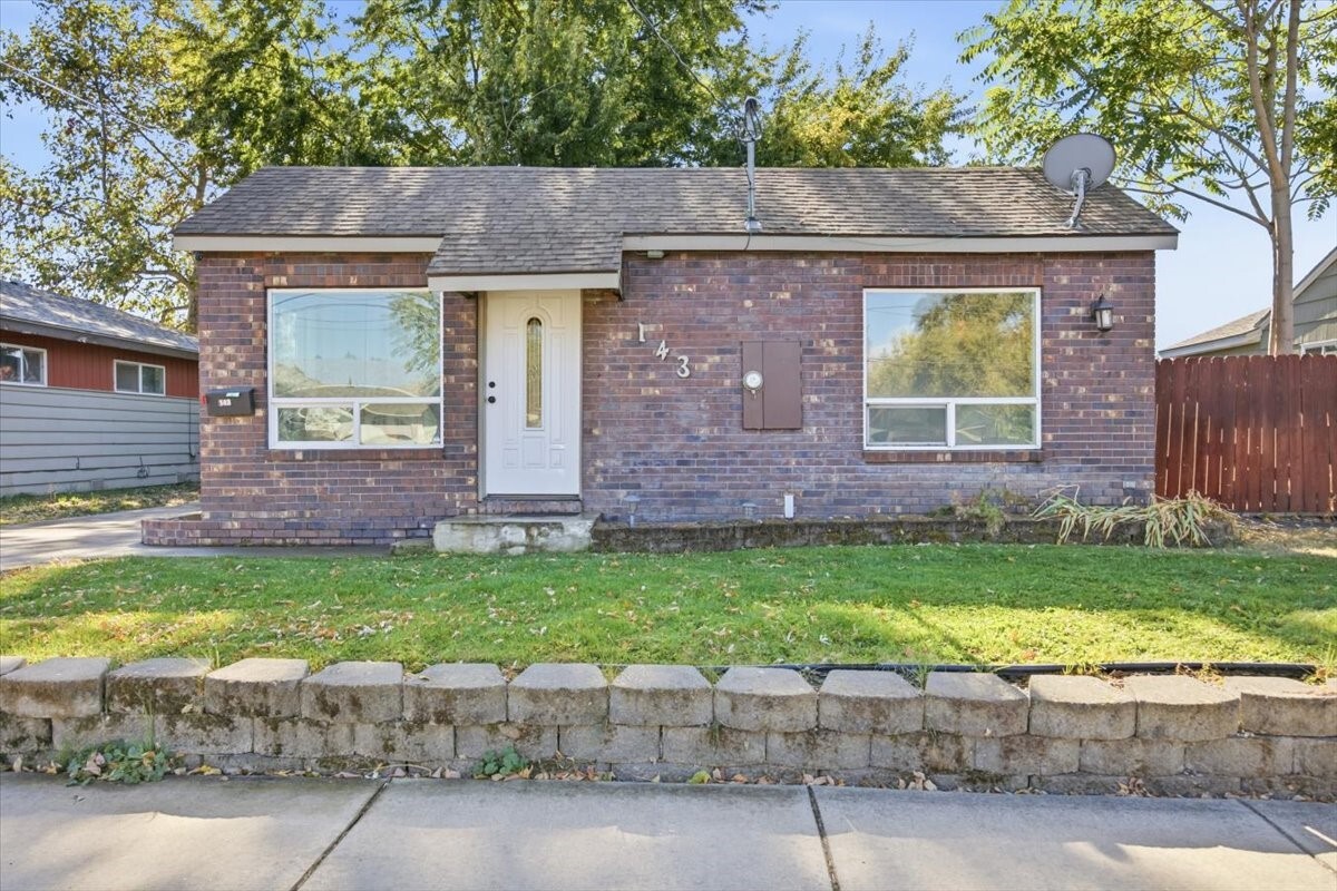 main property photo 0