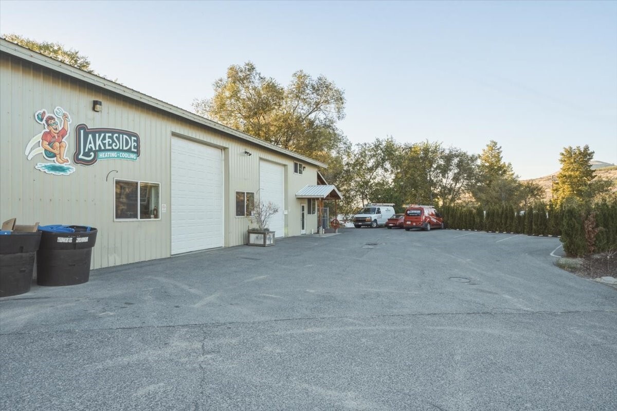 main property photo 7
