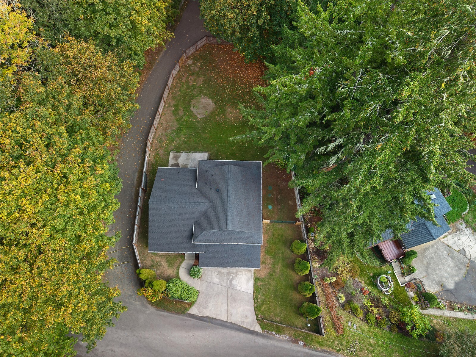main property photo 32