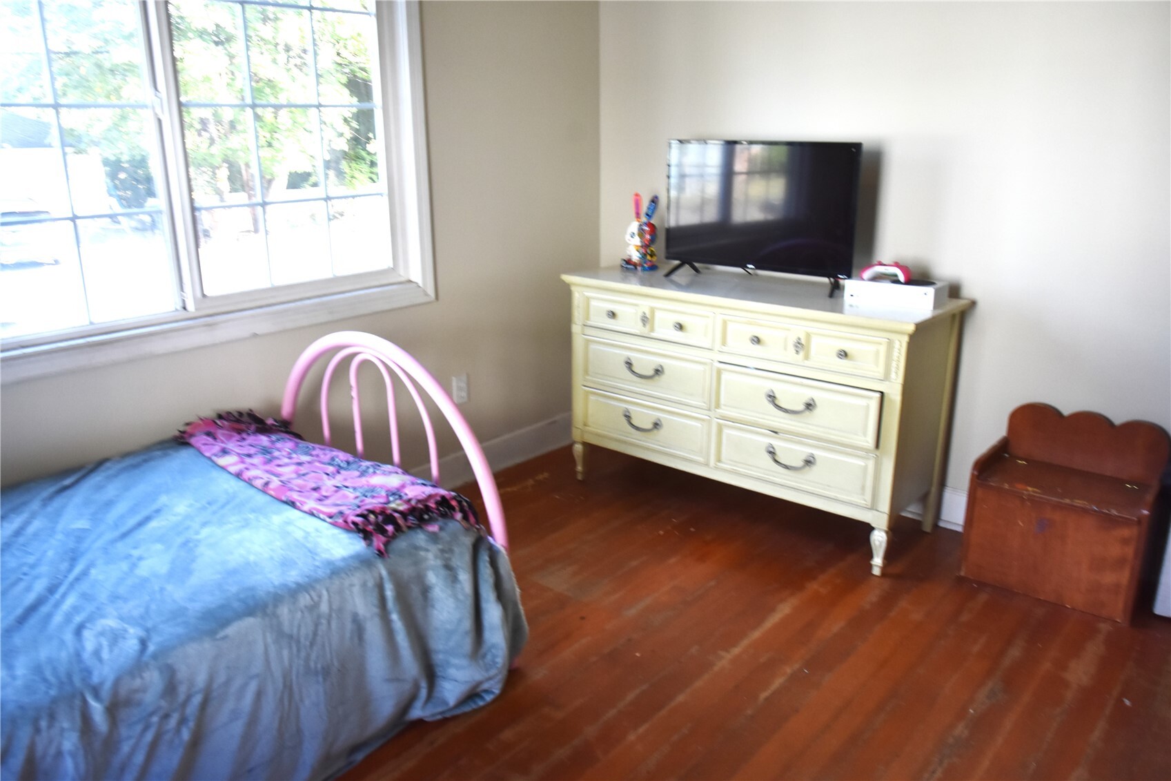 main property photo 12