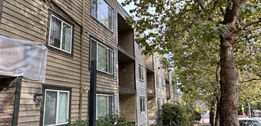 image of property with 1 Bed | 1 Bath | 567 Sqft