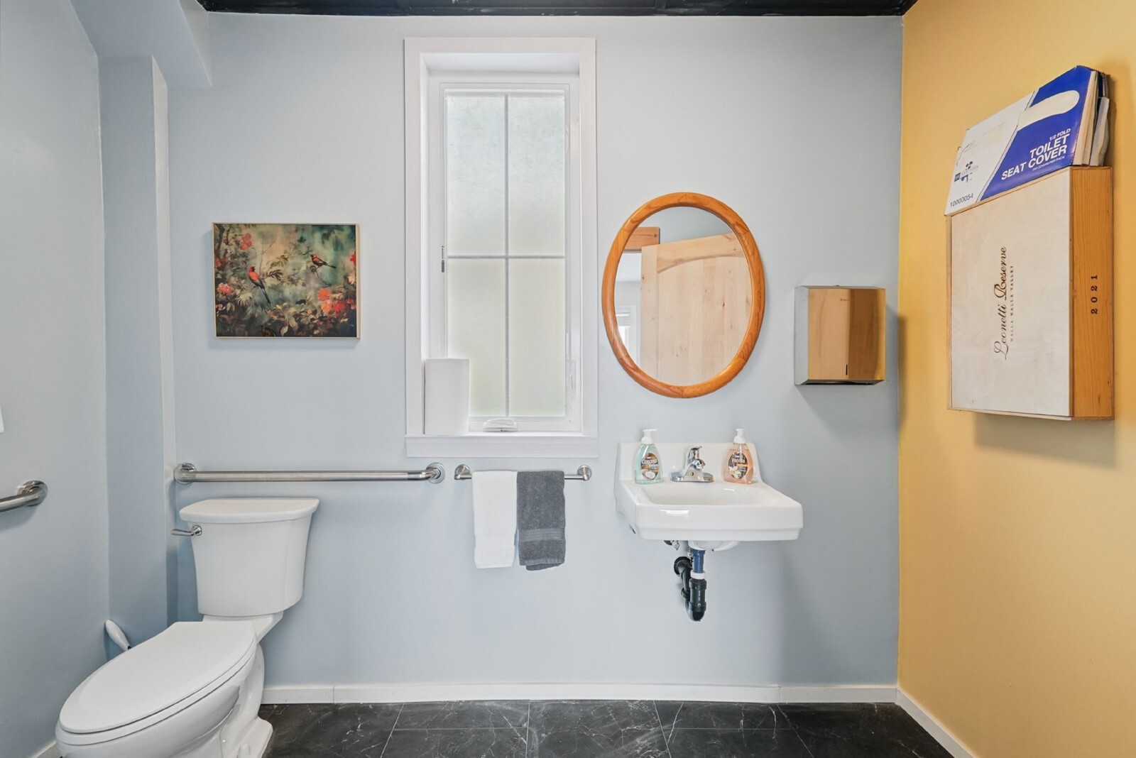 main property photo 28